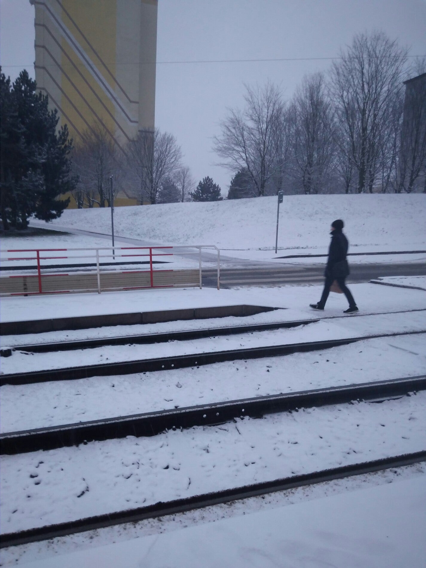 tram-station