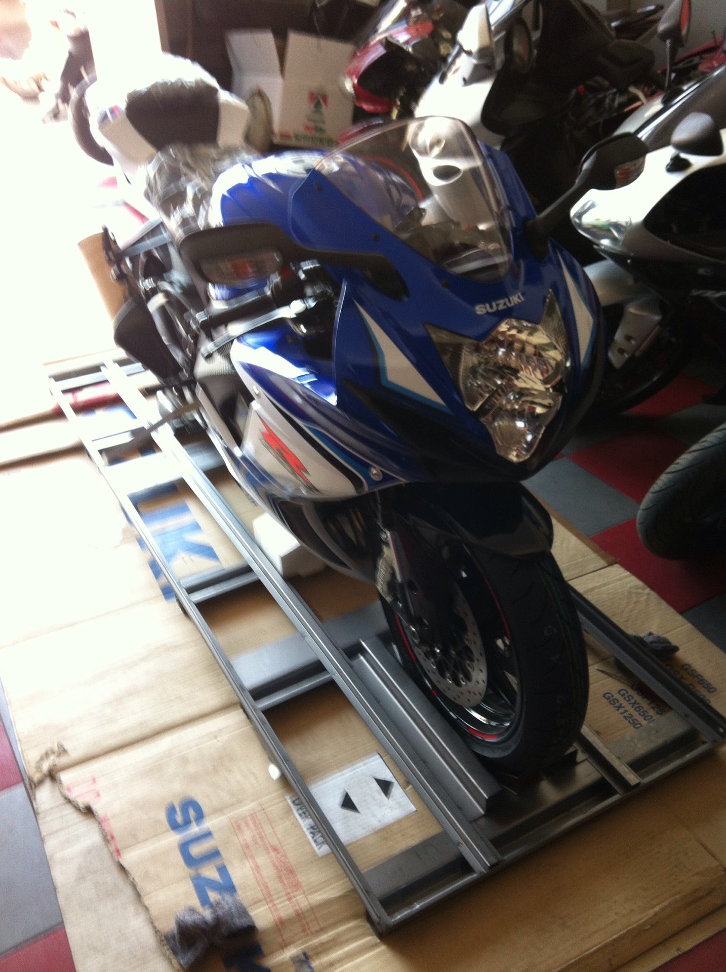 motorcycle-shop