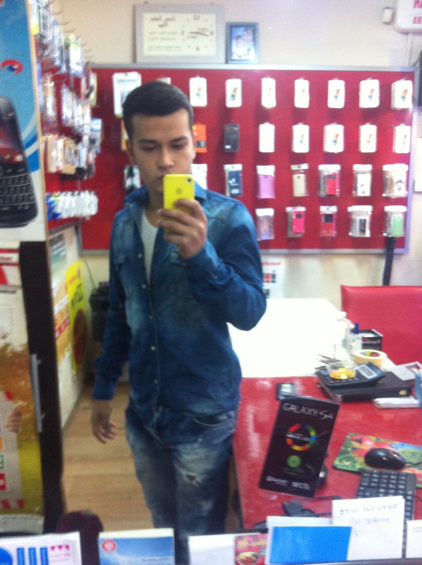 mobile-phone-shop