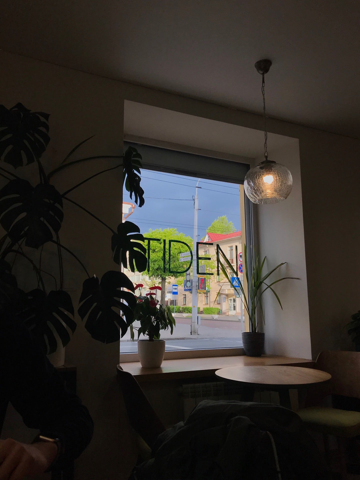 coffee-shop