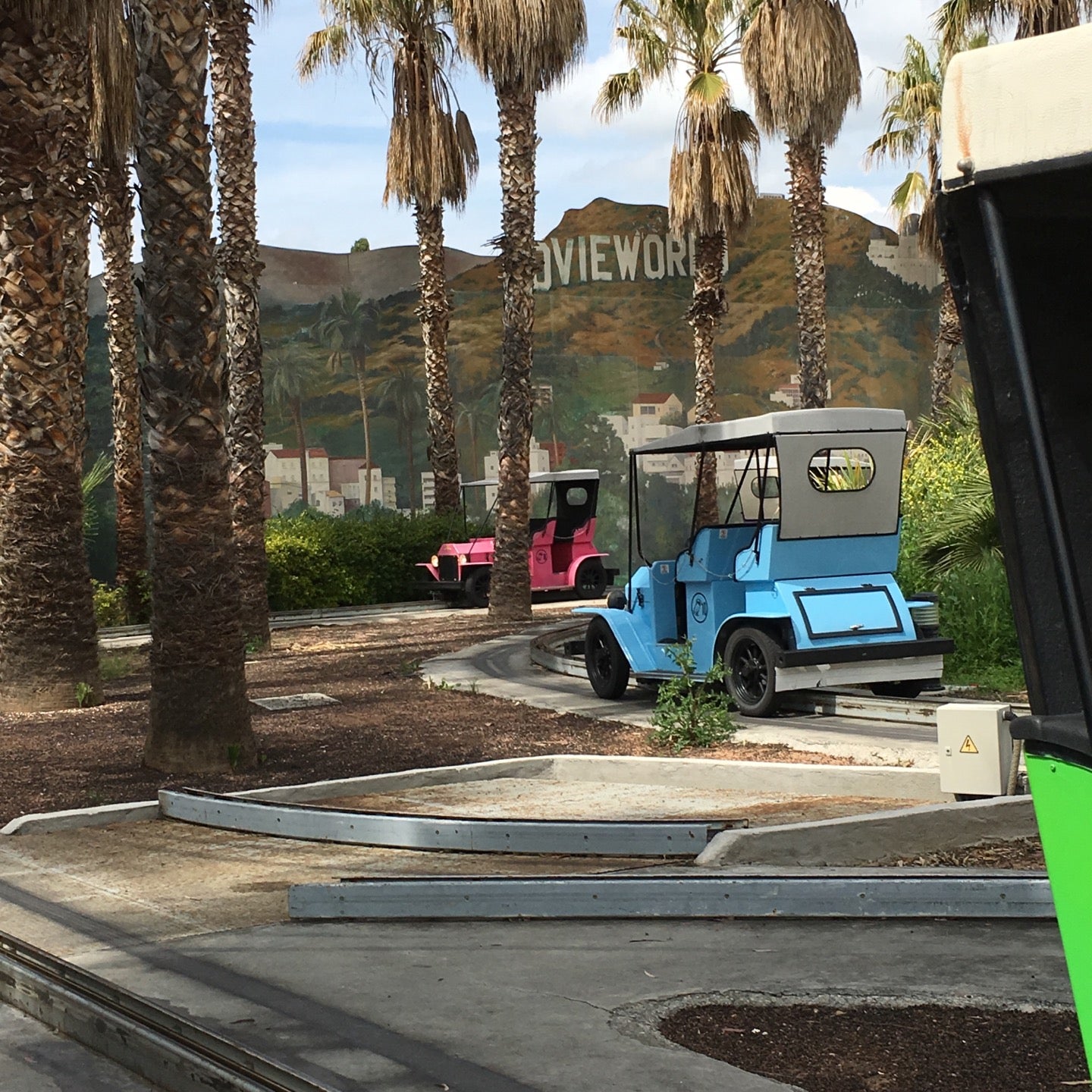 theme-park-ride-attraction