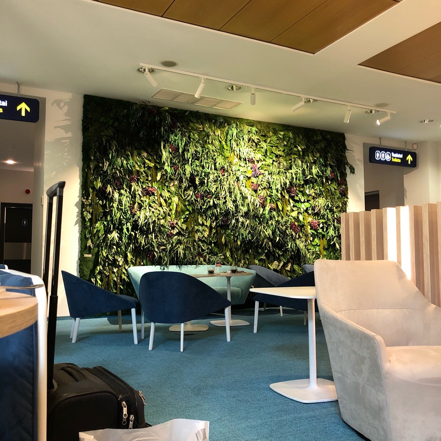 travel-lounge