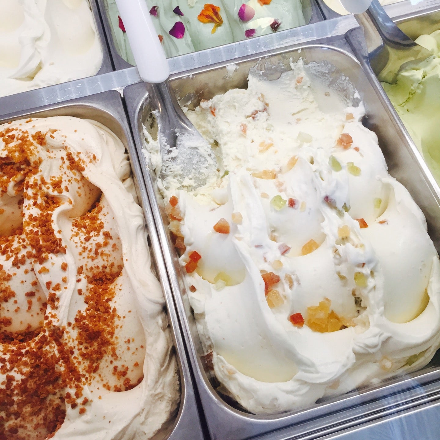 ice-cream-shop