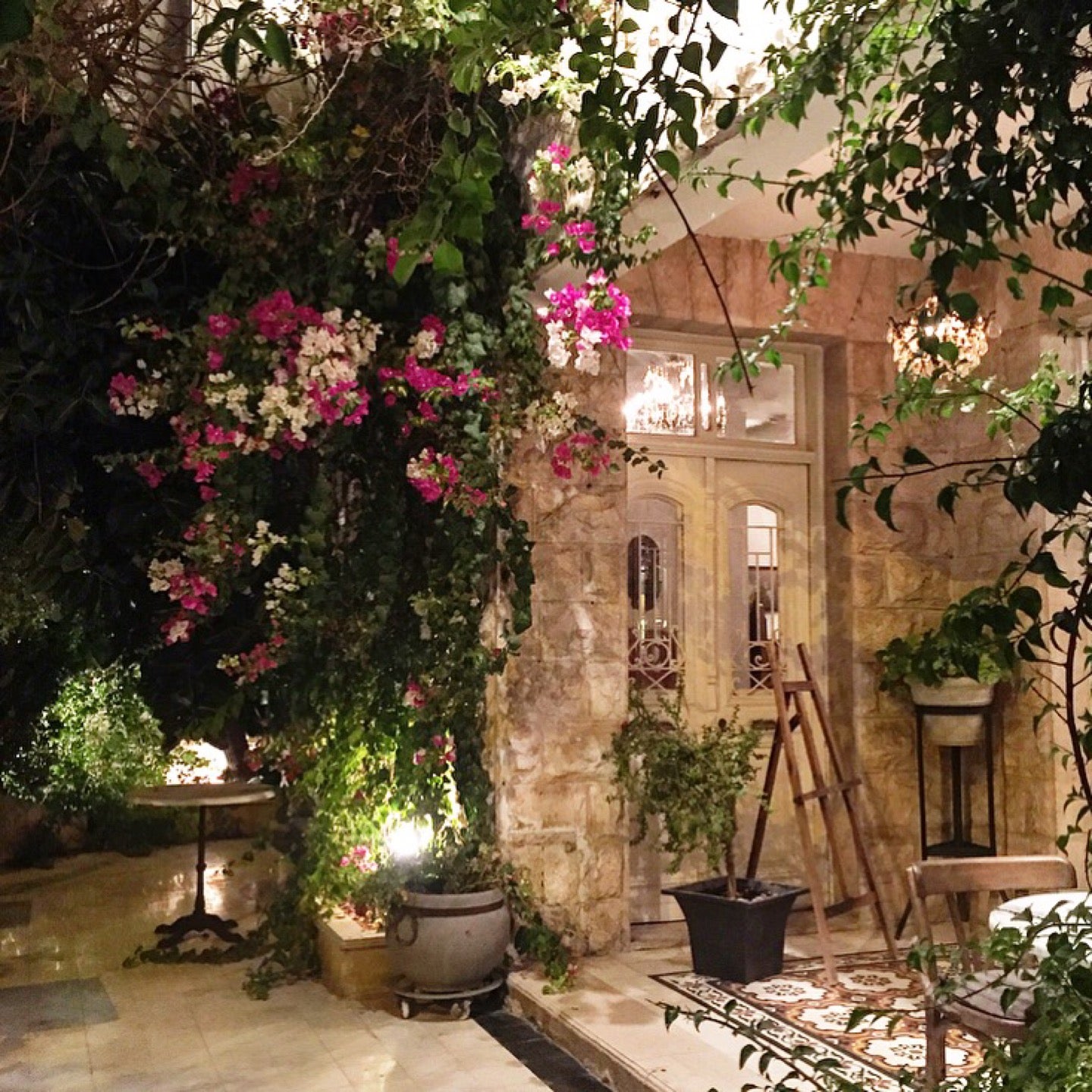 middle-eastern-restaurant