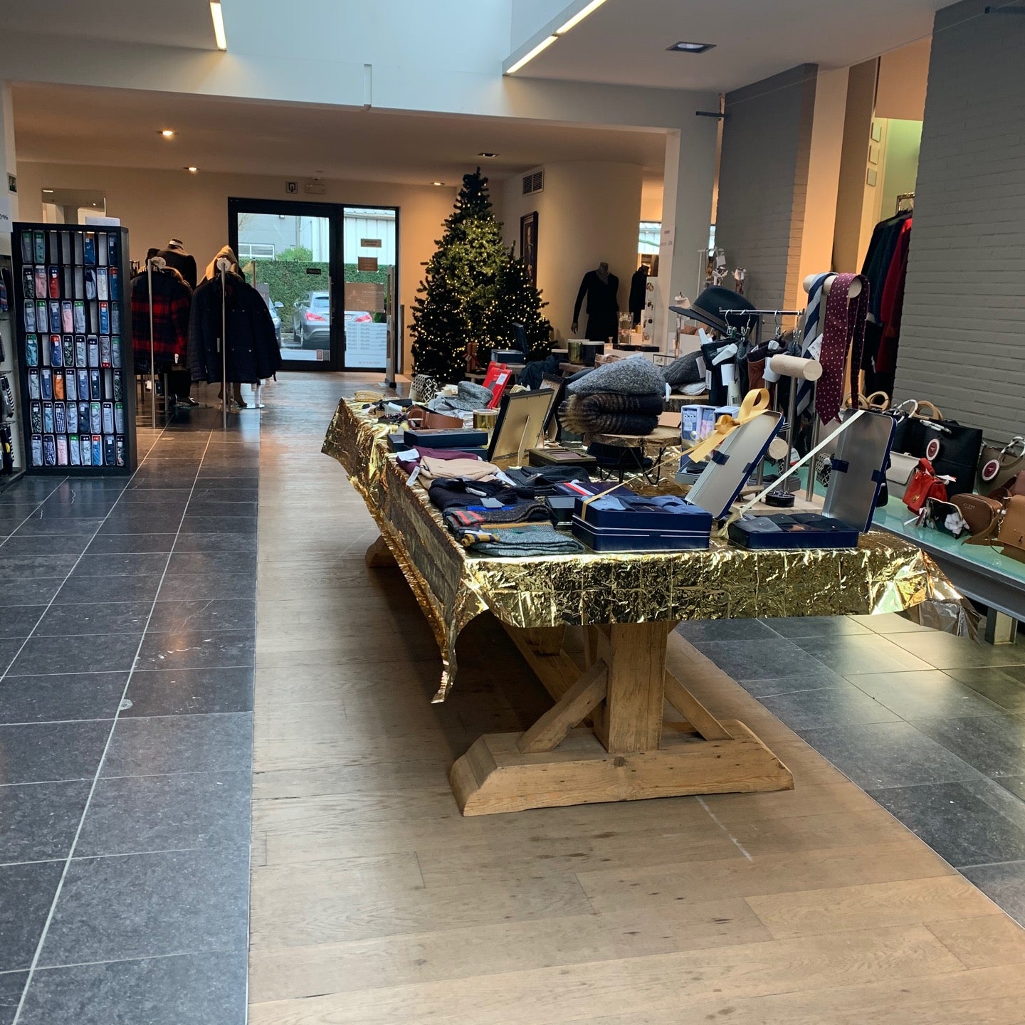 clothing-store