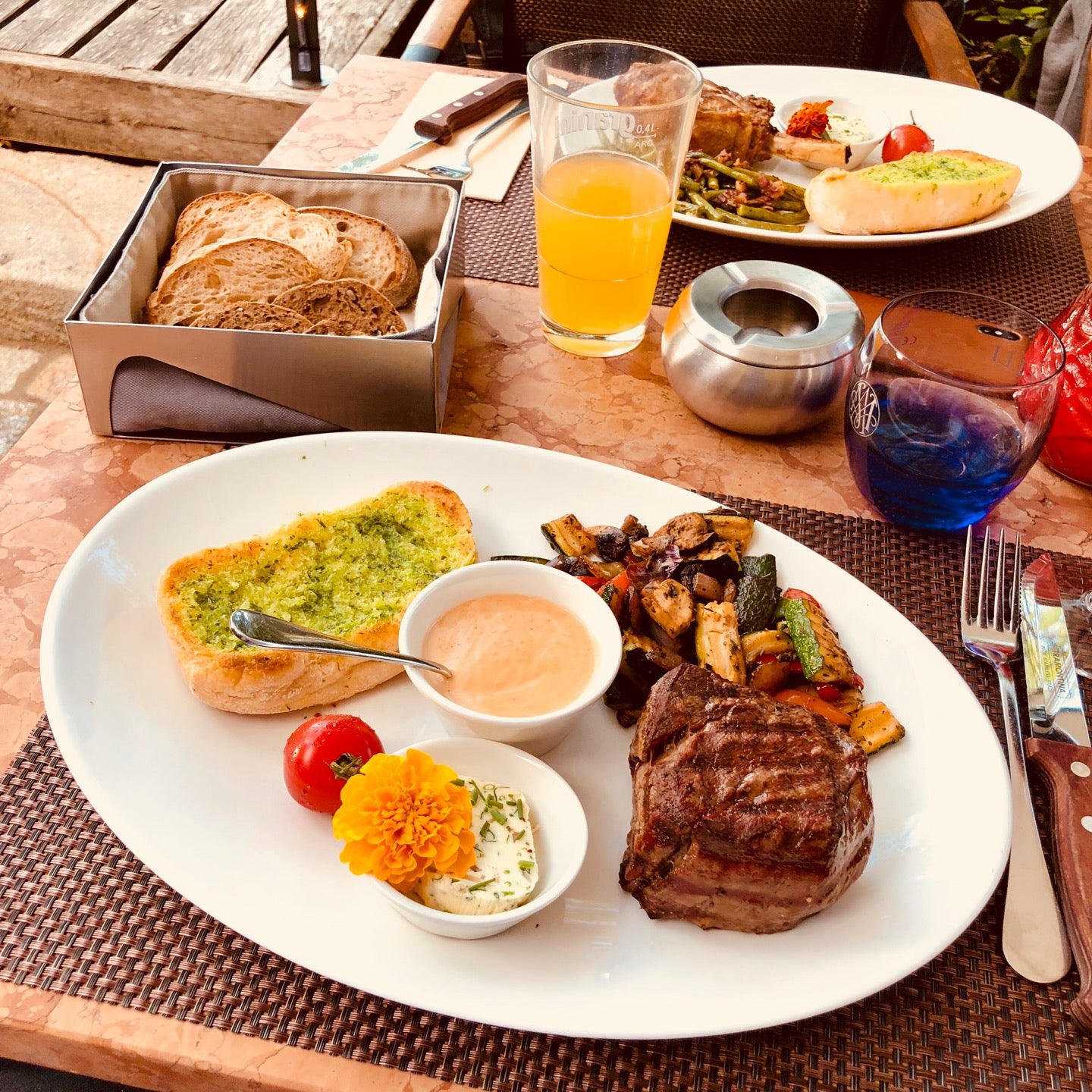 steakhouse