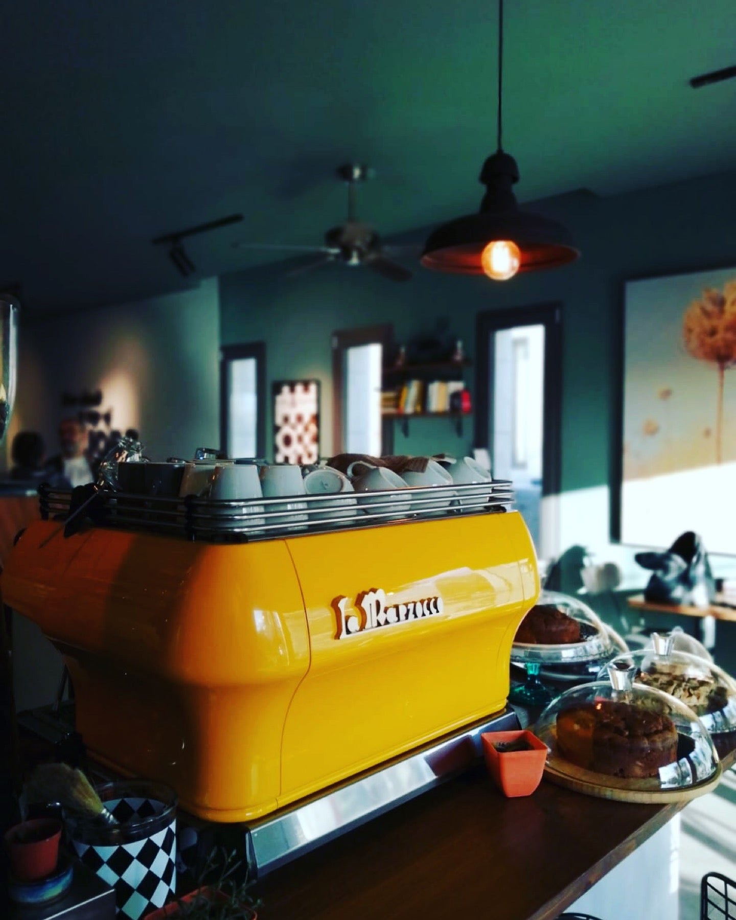 coffee-shop