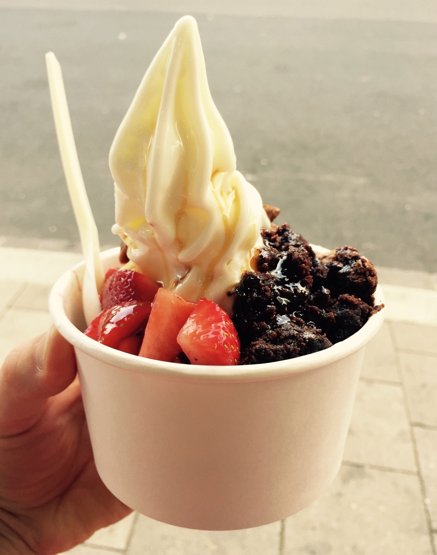 frozen-yogurt-shop