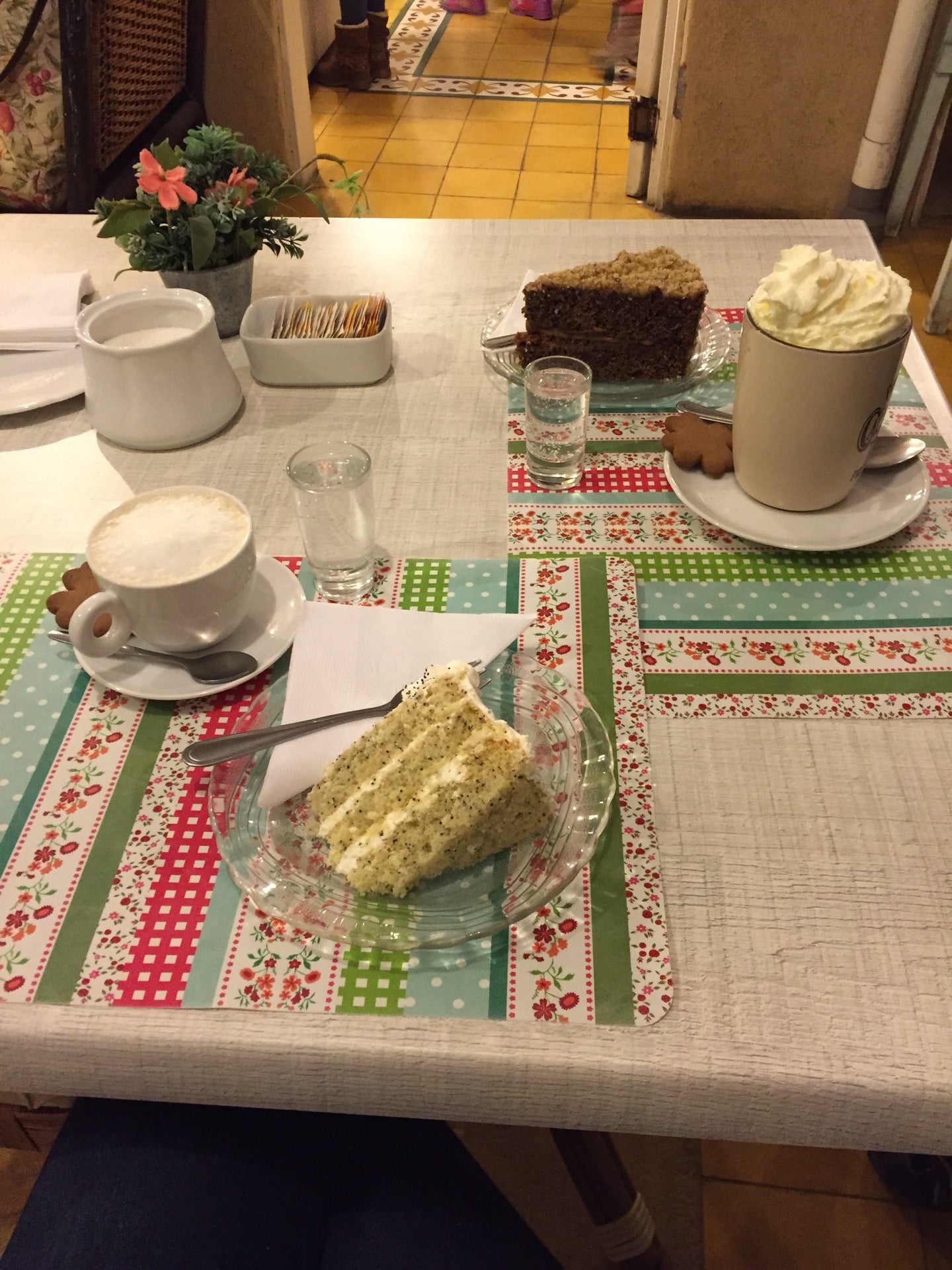 dessert-shop