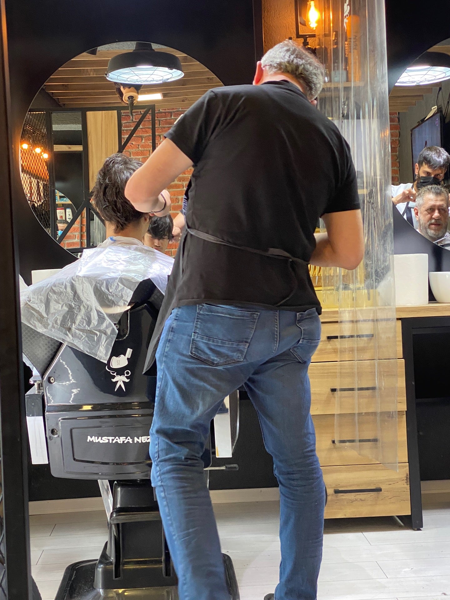 salon-barbershop