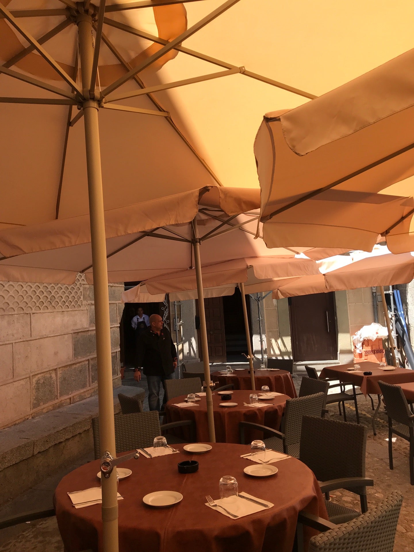 spanish-restaurant