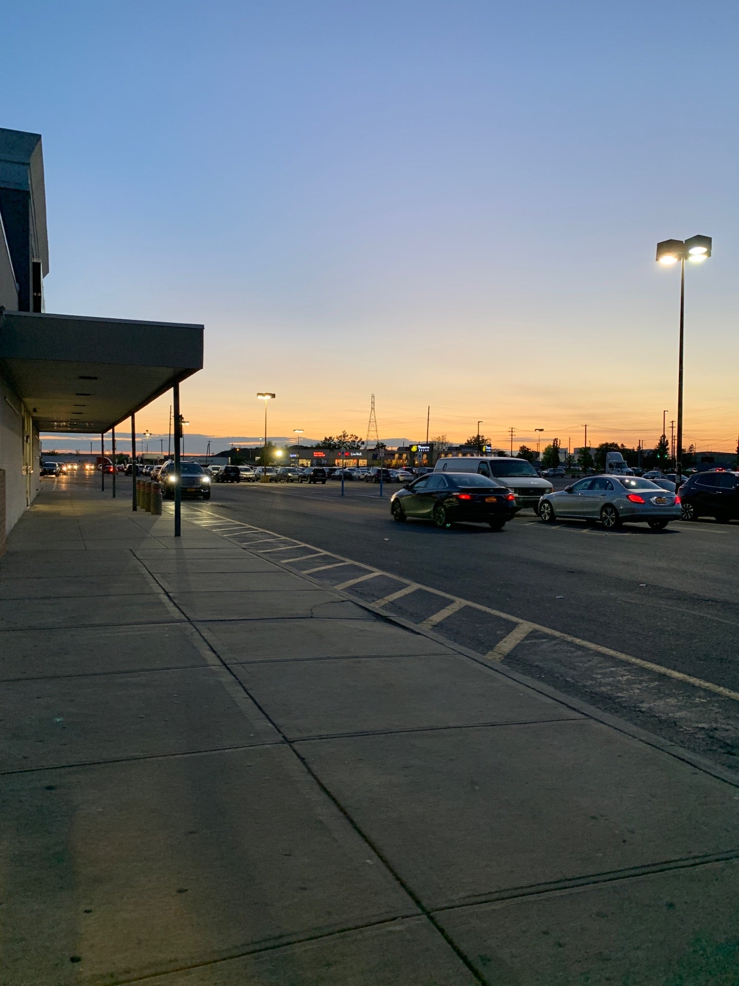 shopping-mall