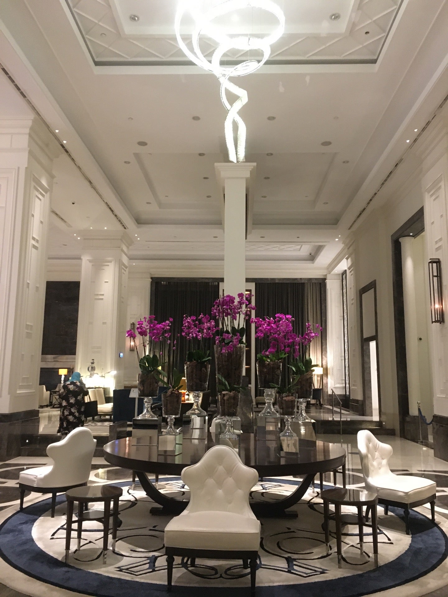 hotel-bar