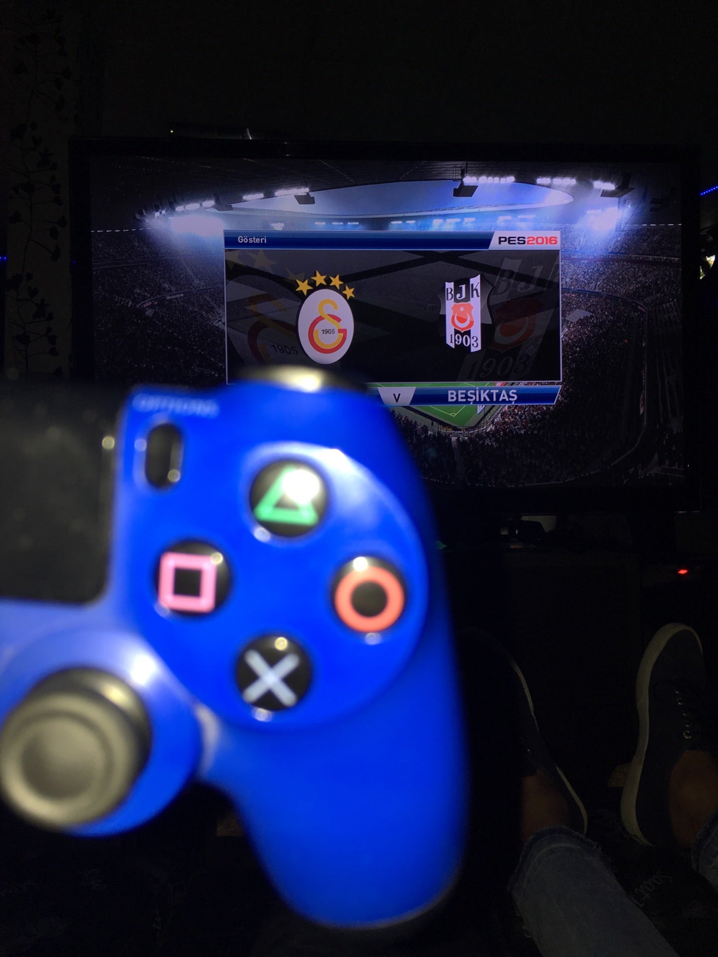 gaming-cafe
