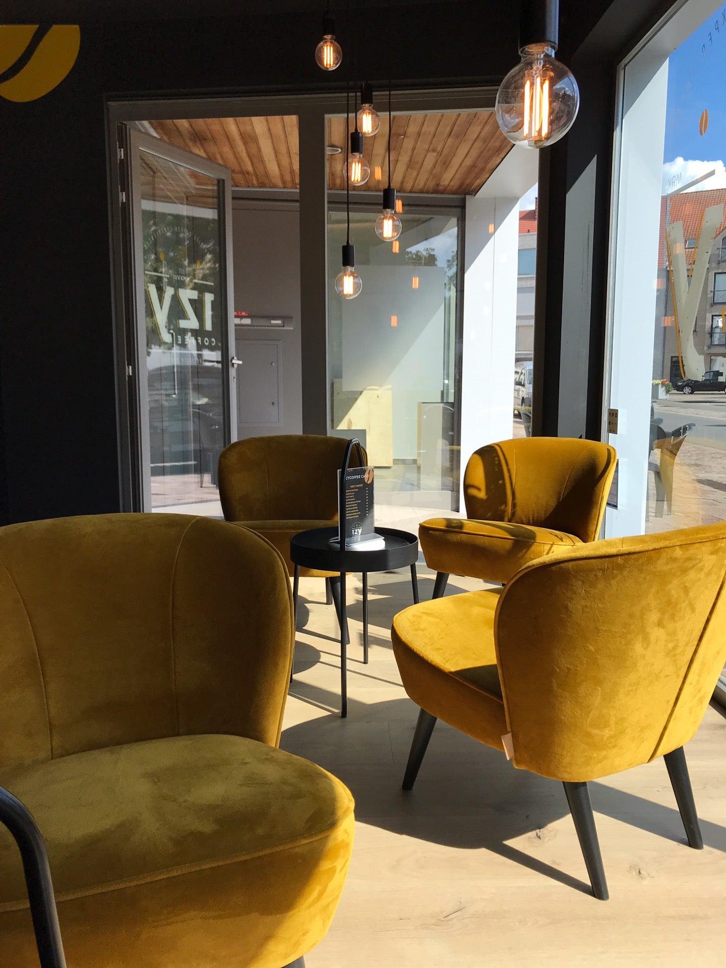 coffee-shop