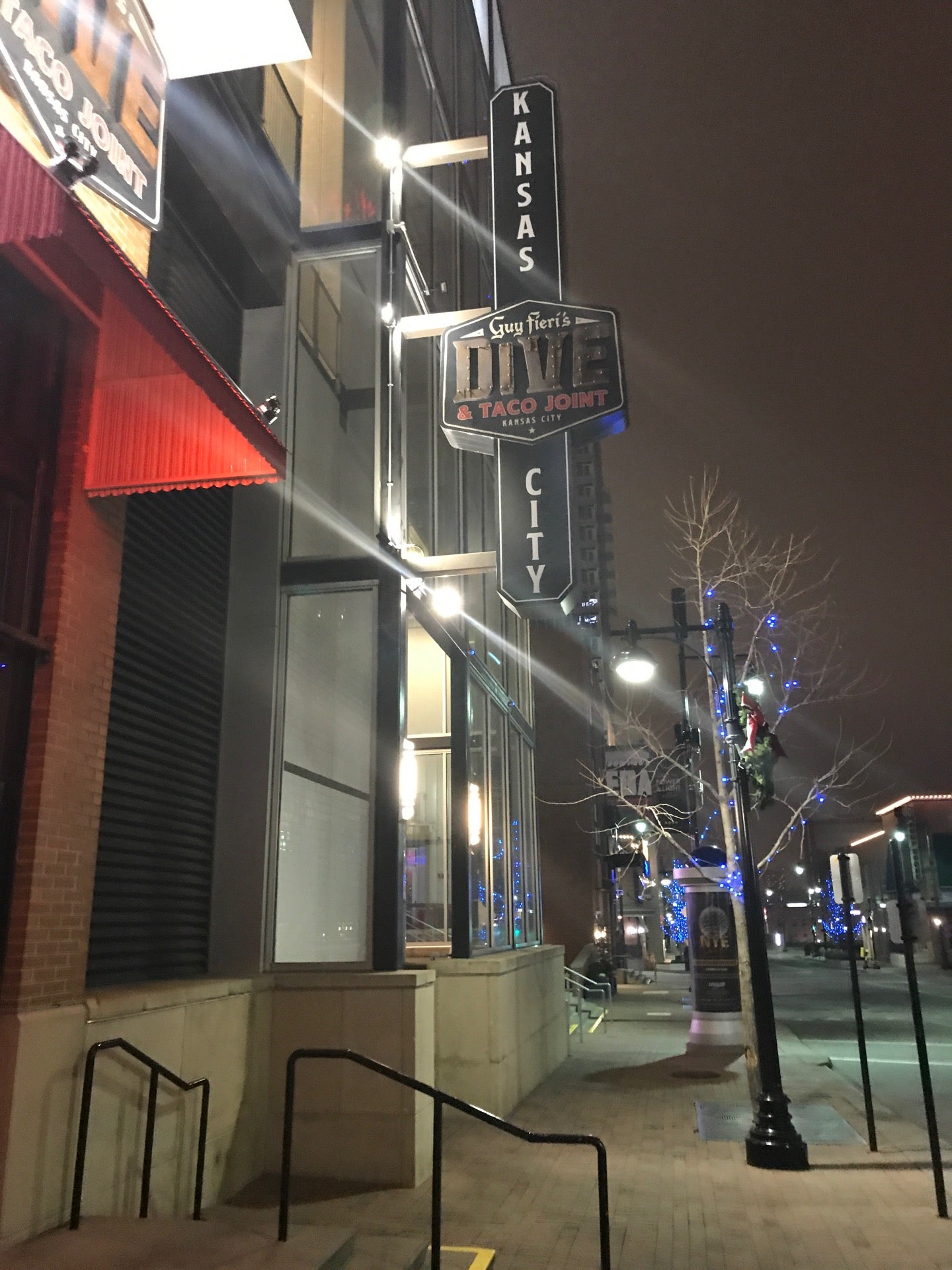 munster outdoor living kansas city on Hampton Inn And Suites Kansas City Downtown Crossroads