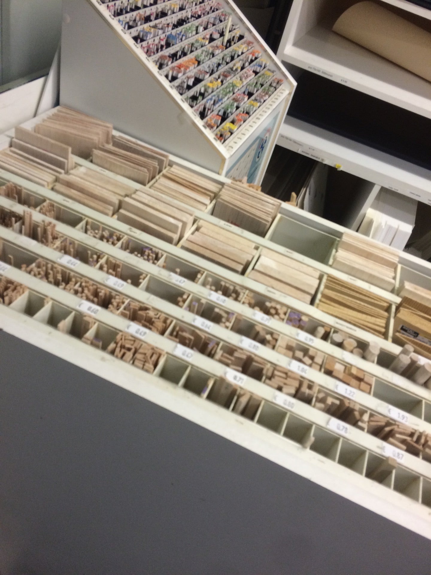 arts-crafts-store
