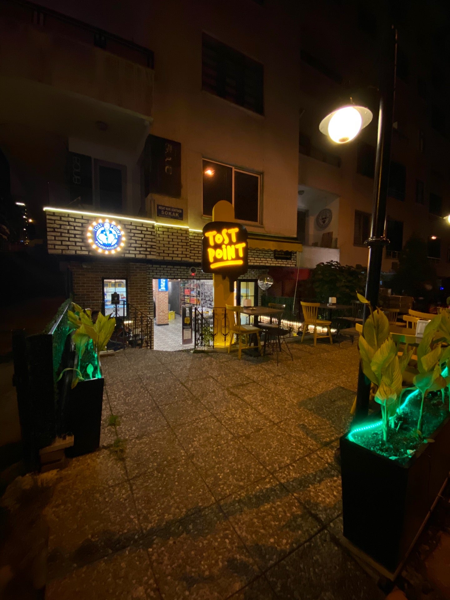 restaurant