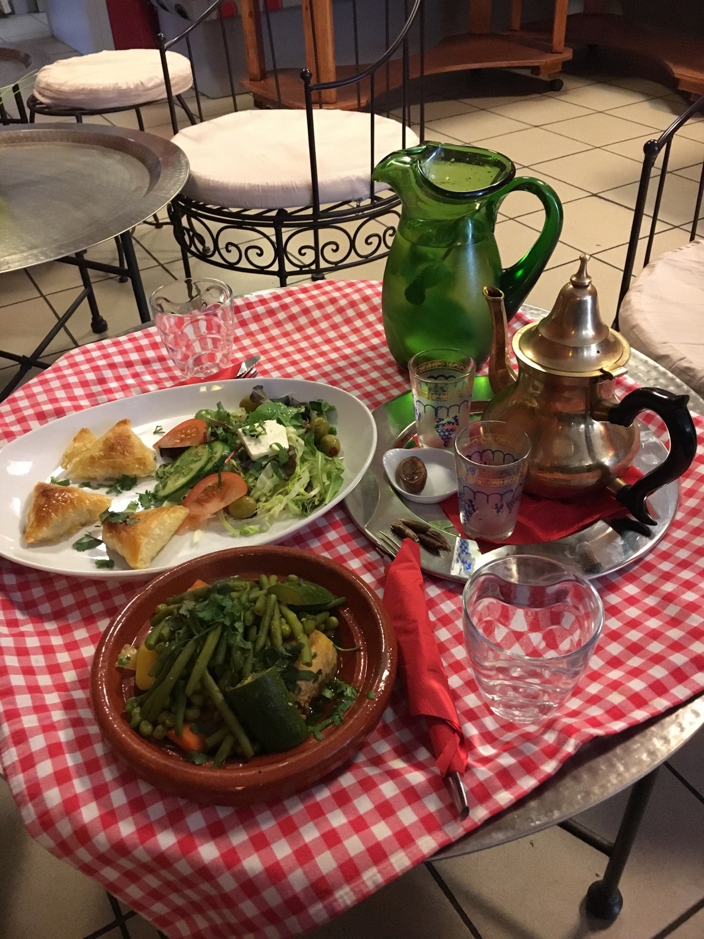 tea-room