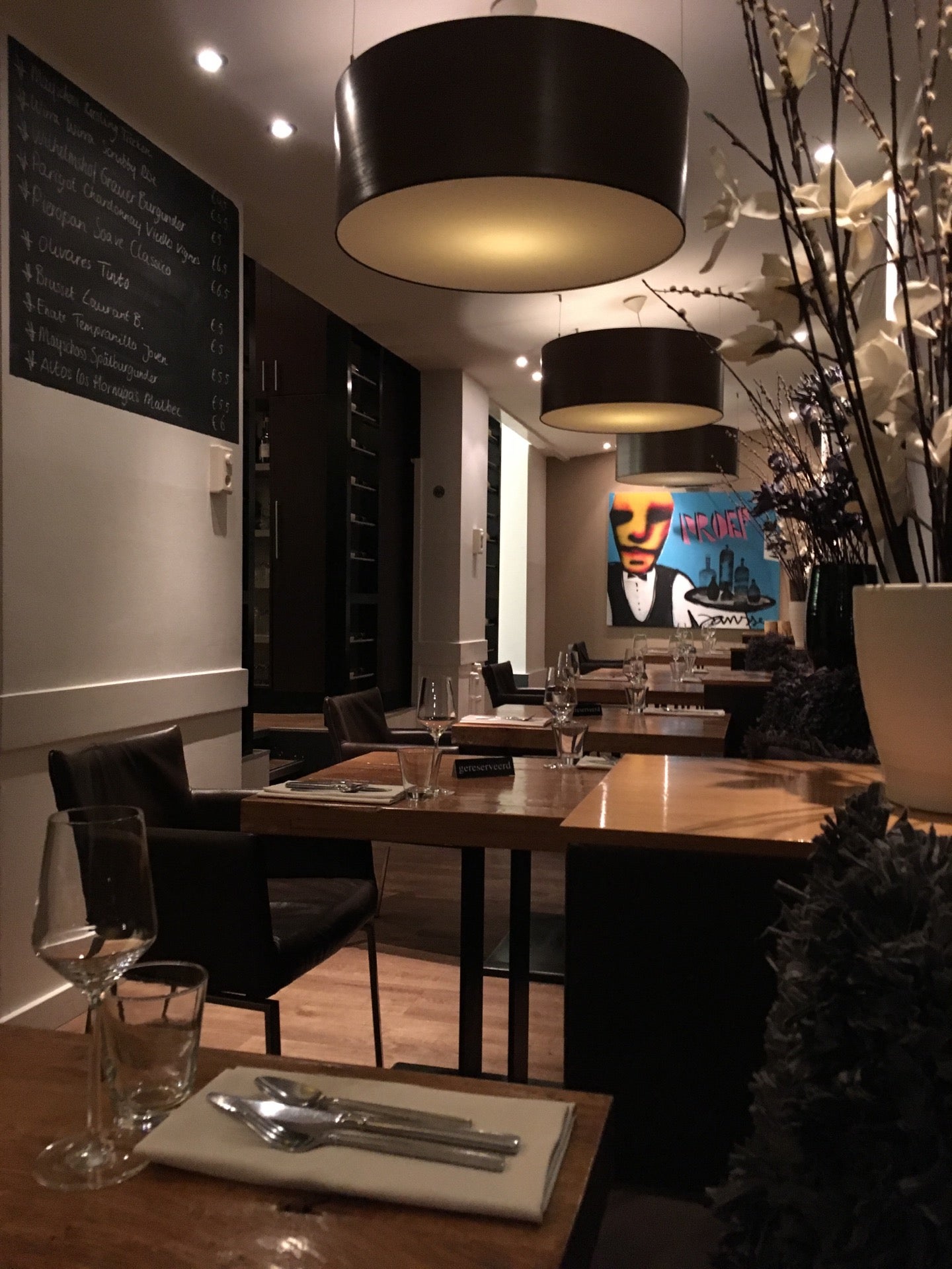 restaurant