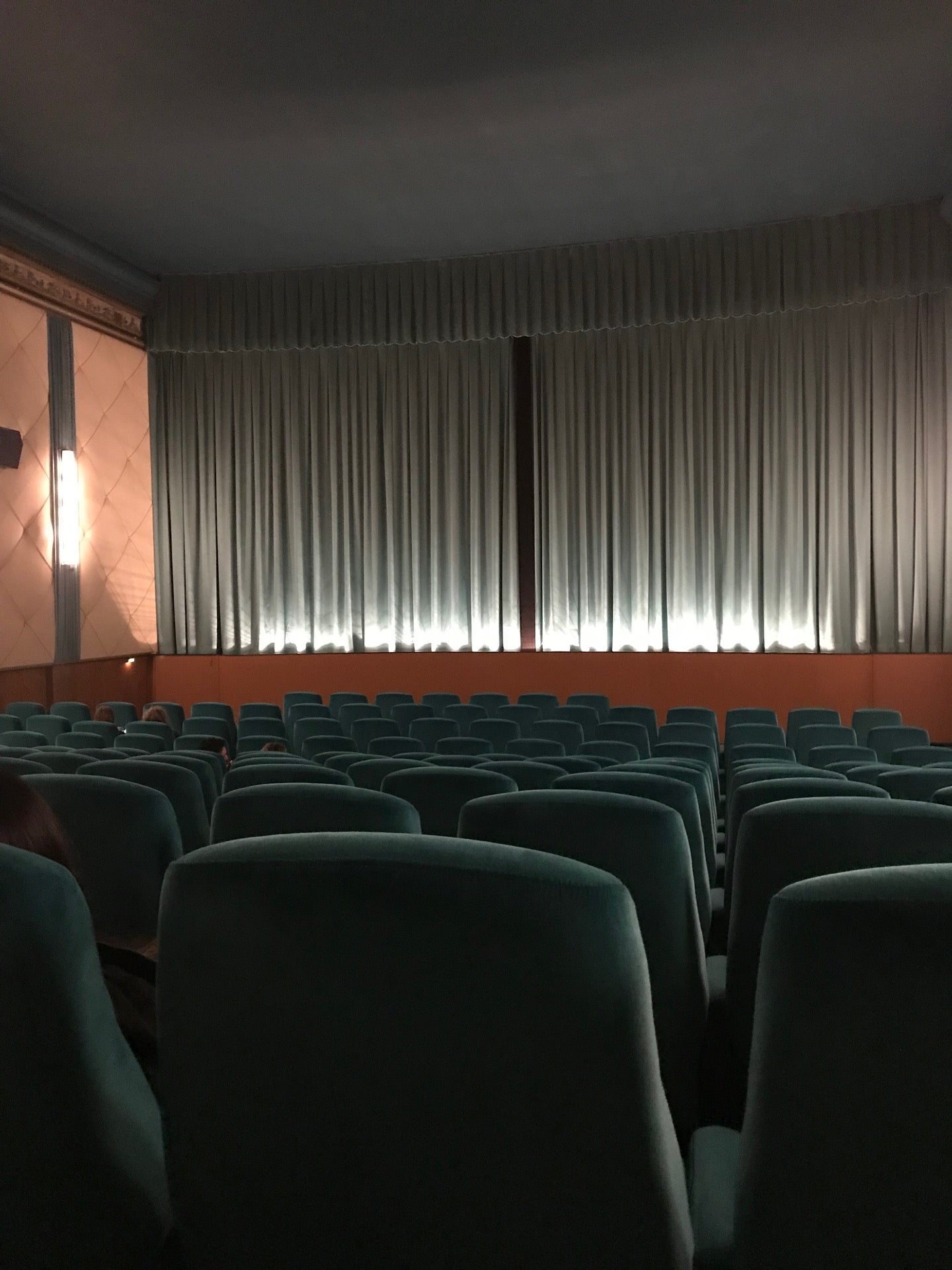 indie-movie-theater