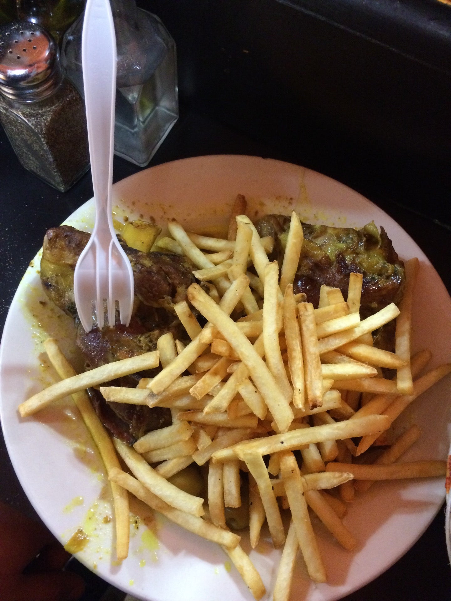 middle-eastern-restaurant