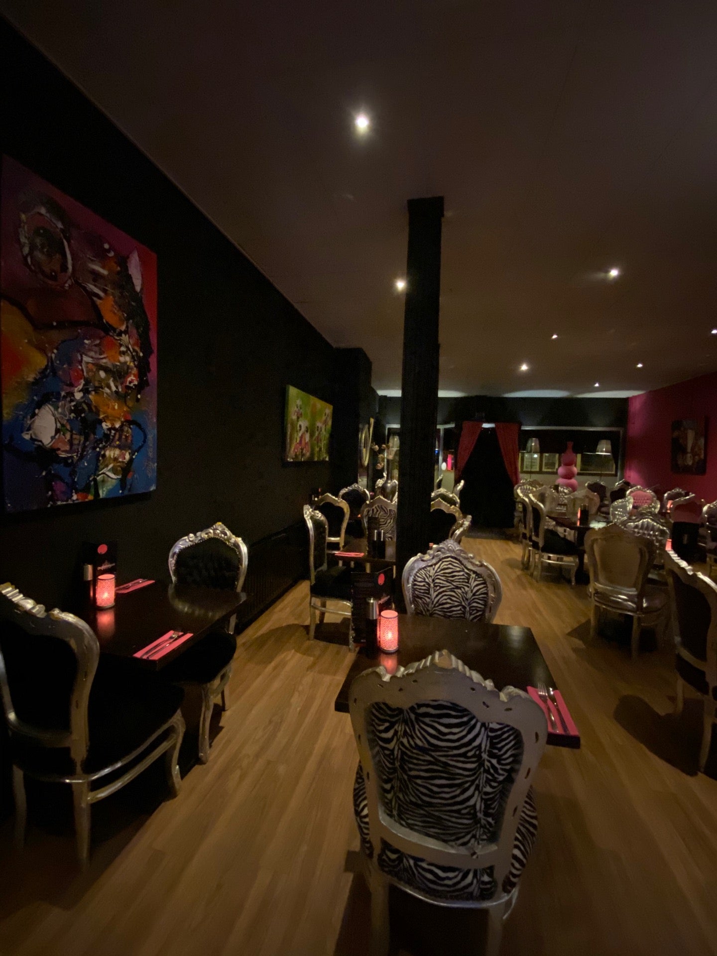 restaurant