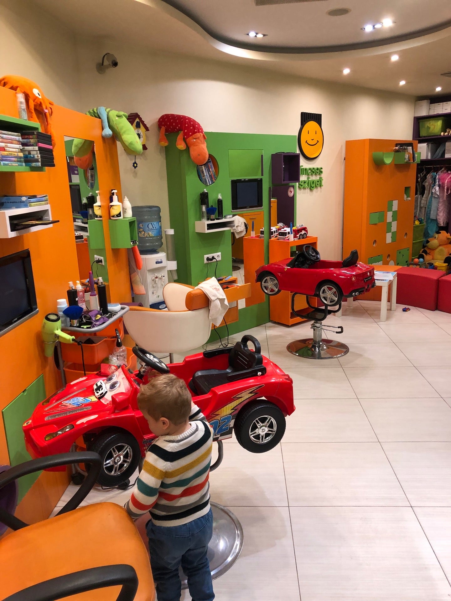 salon-barbershop