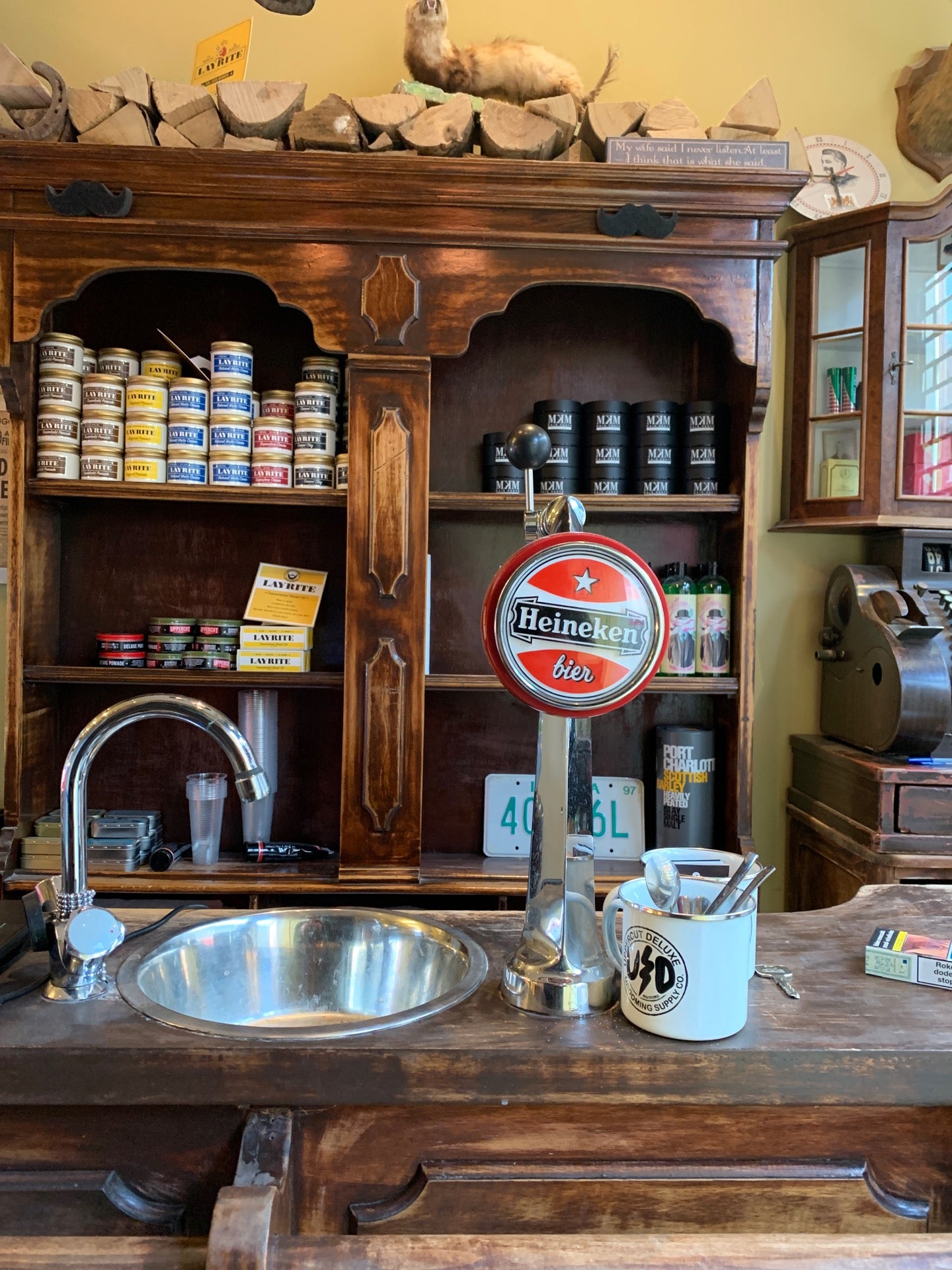 salon-barbershop