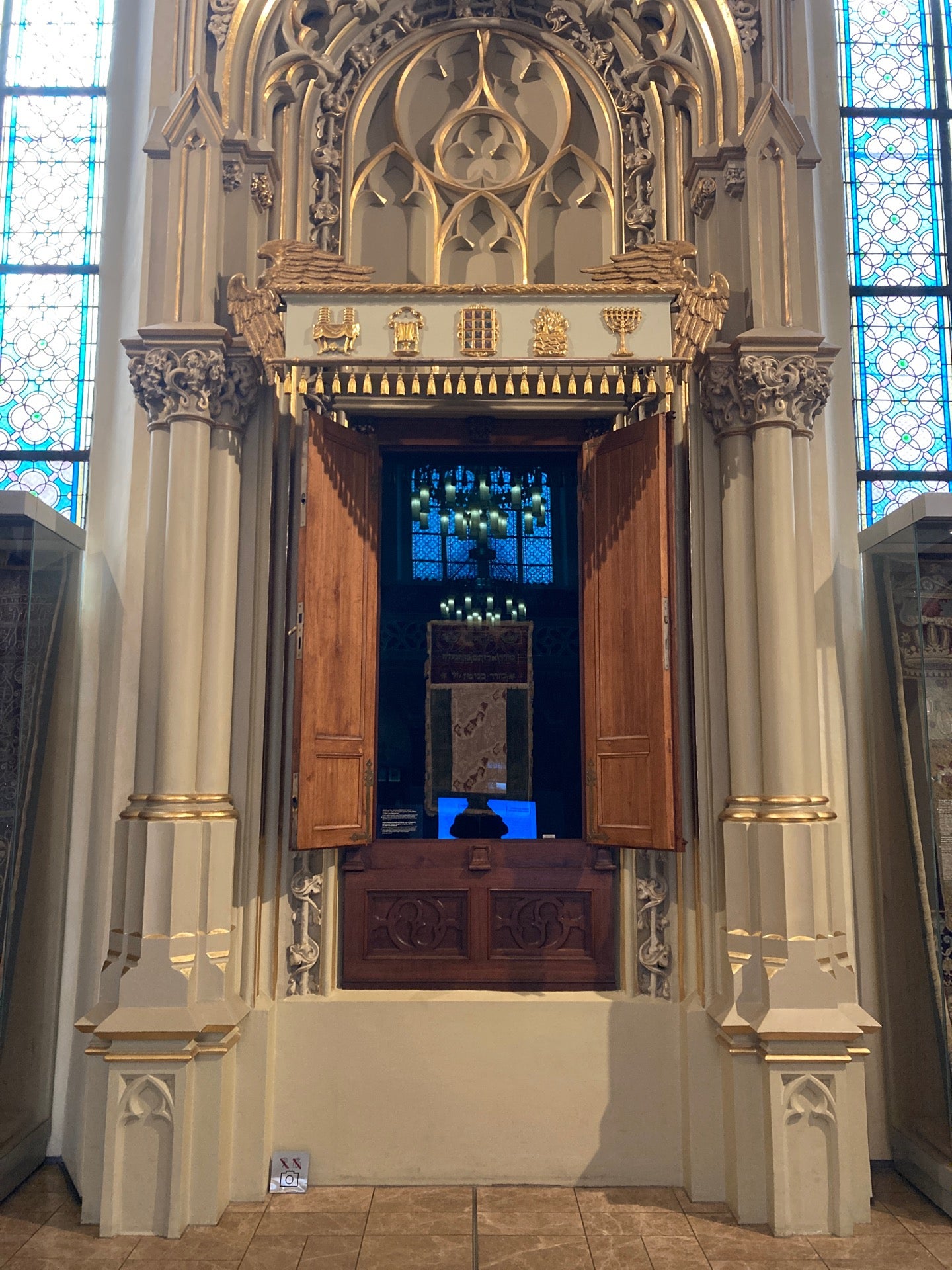 synagogue
