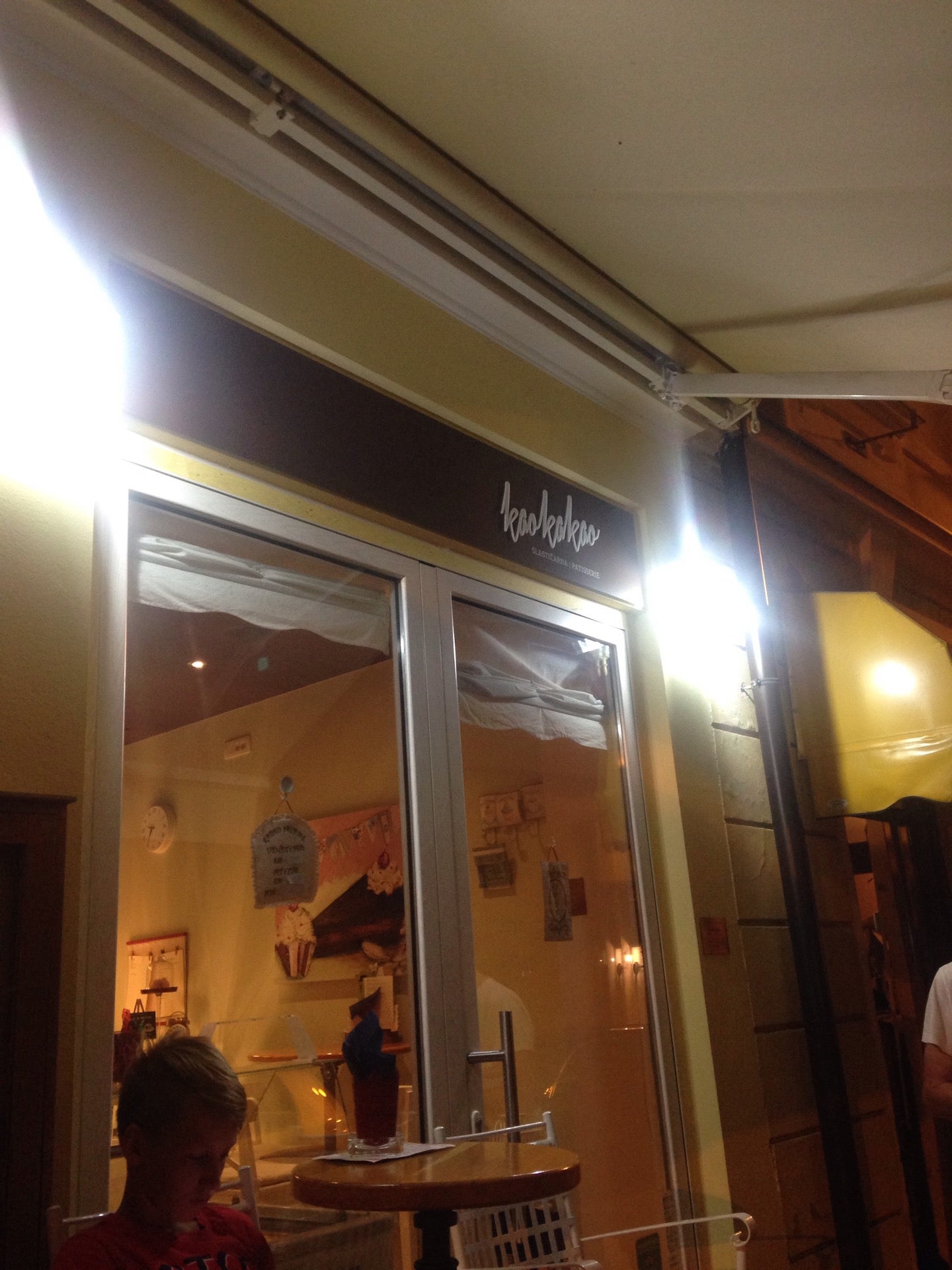 dessert-shop