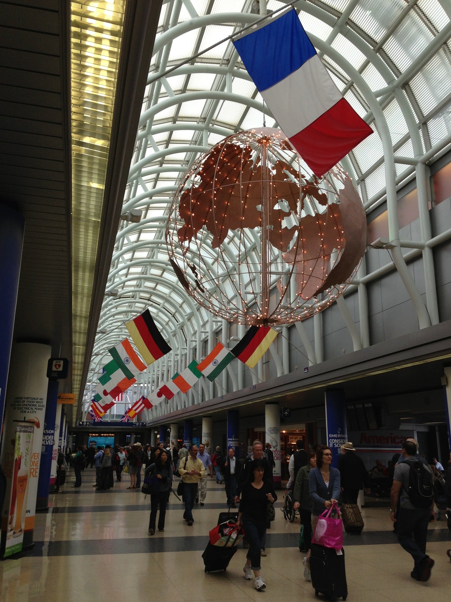 airport-gate