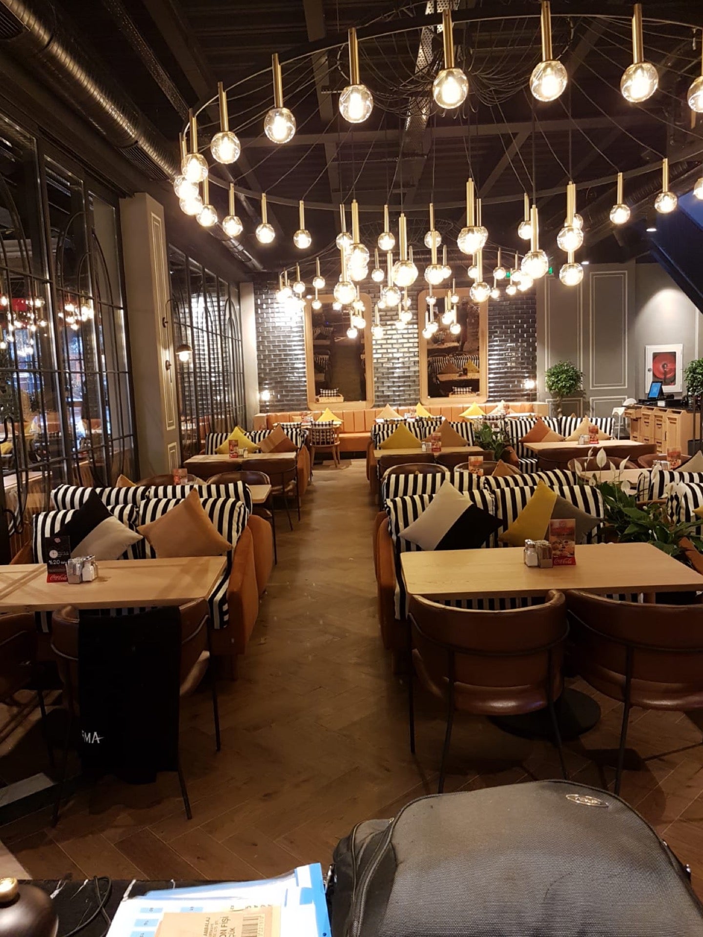 coffee-shop