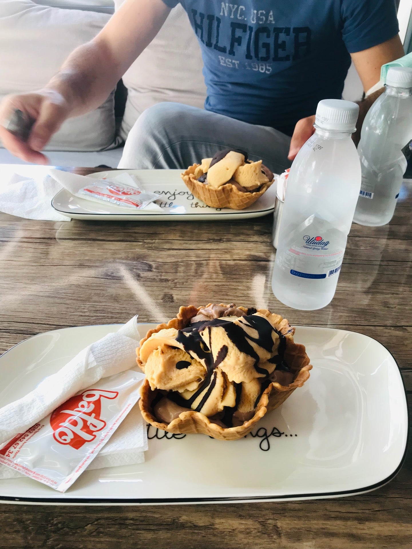 ice-cream-shop