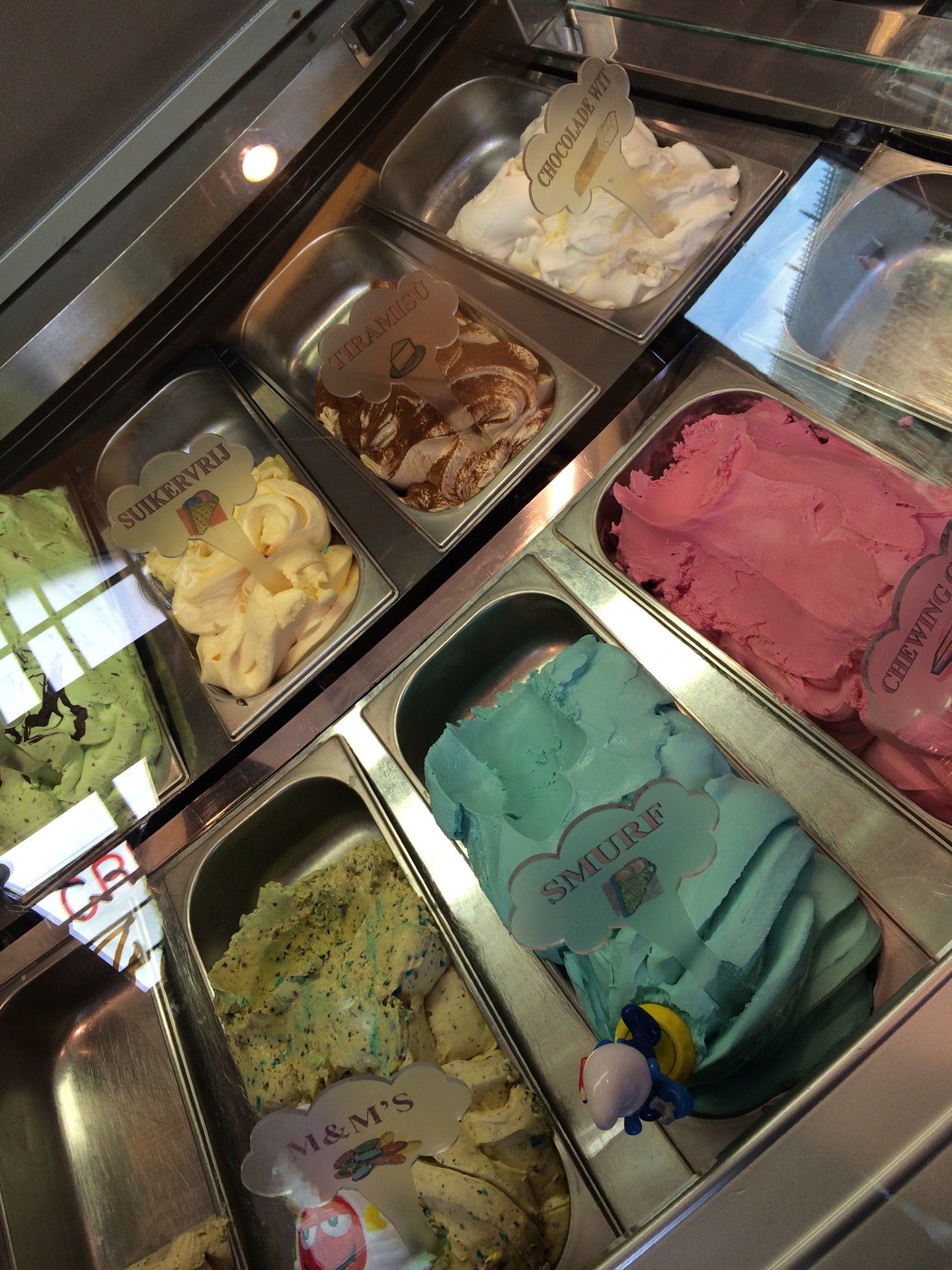 ice-cream-shop