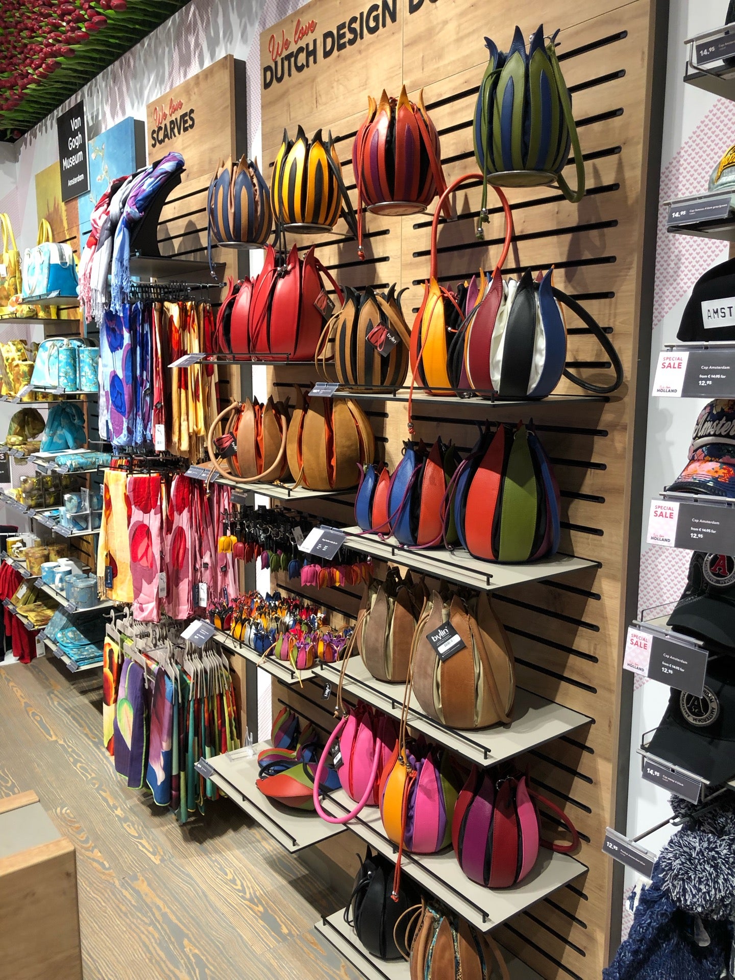 Restaurants, Bars and Hotels in Amsterdam Schiphol Airport - Hotel 