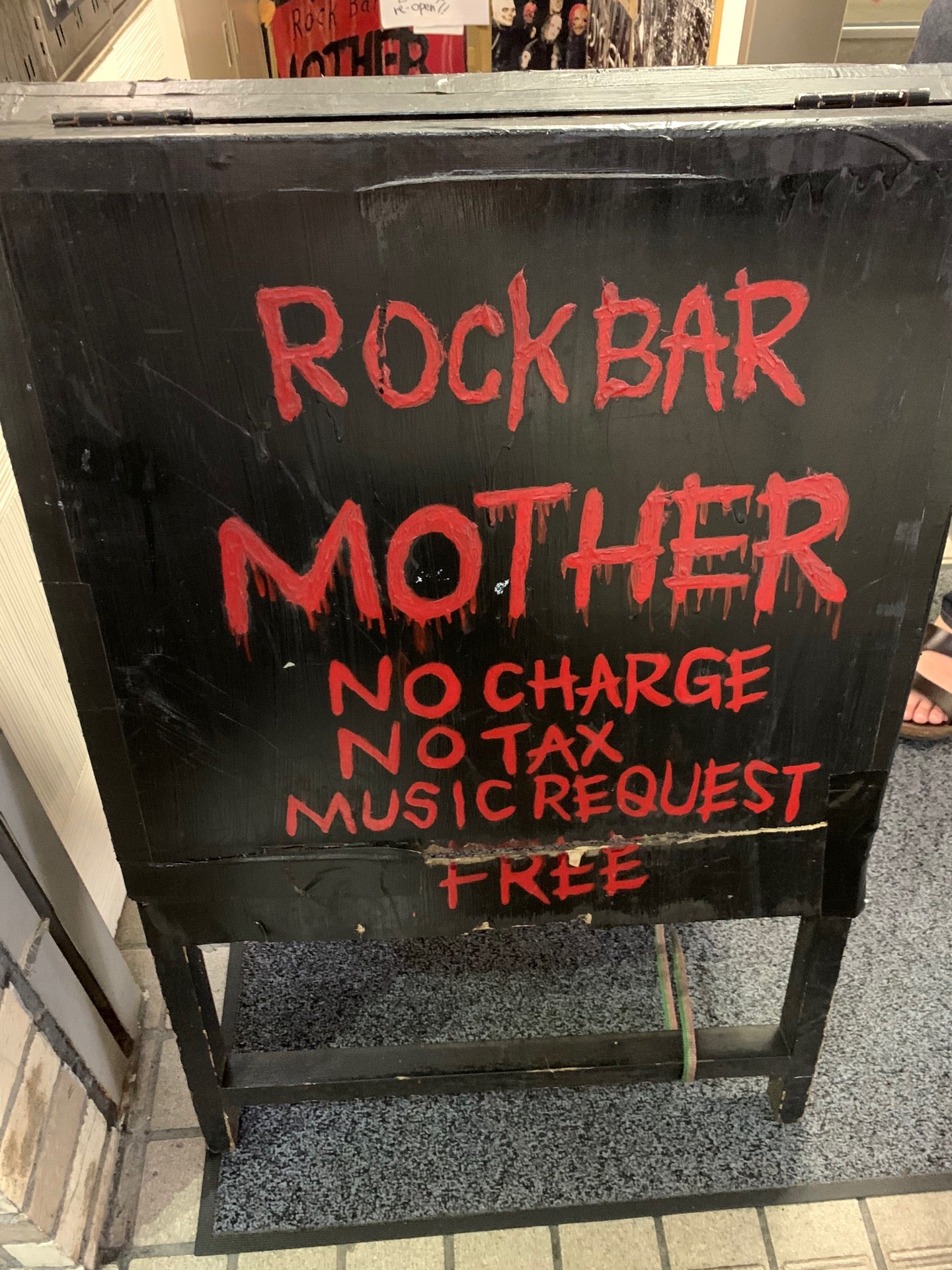 bar