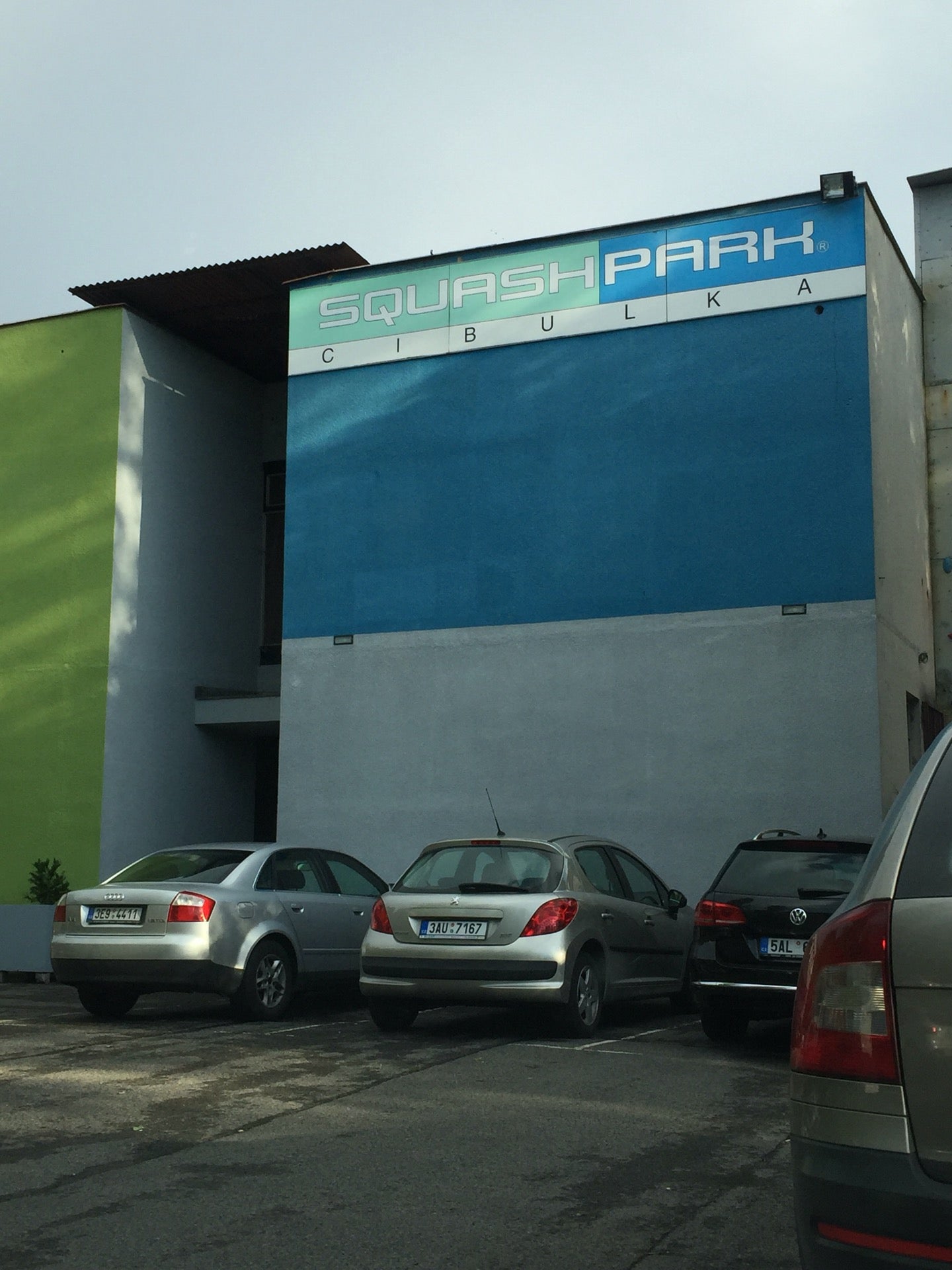 squash-court