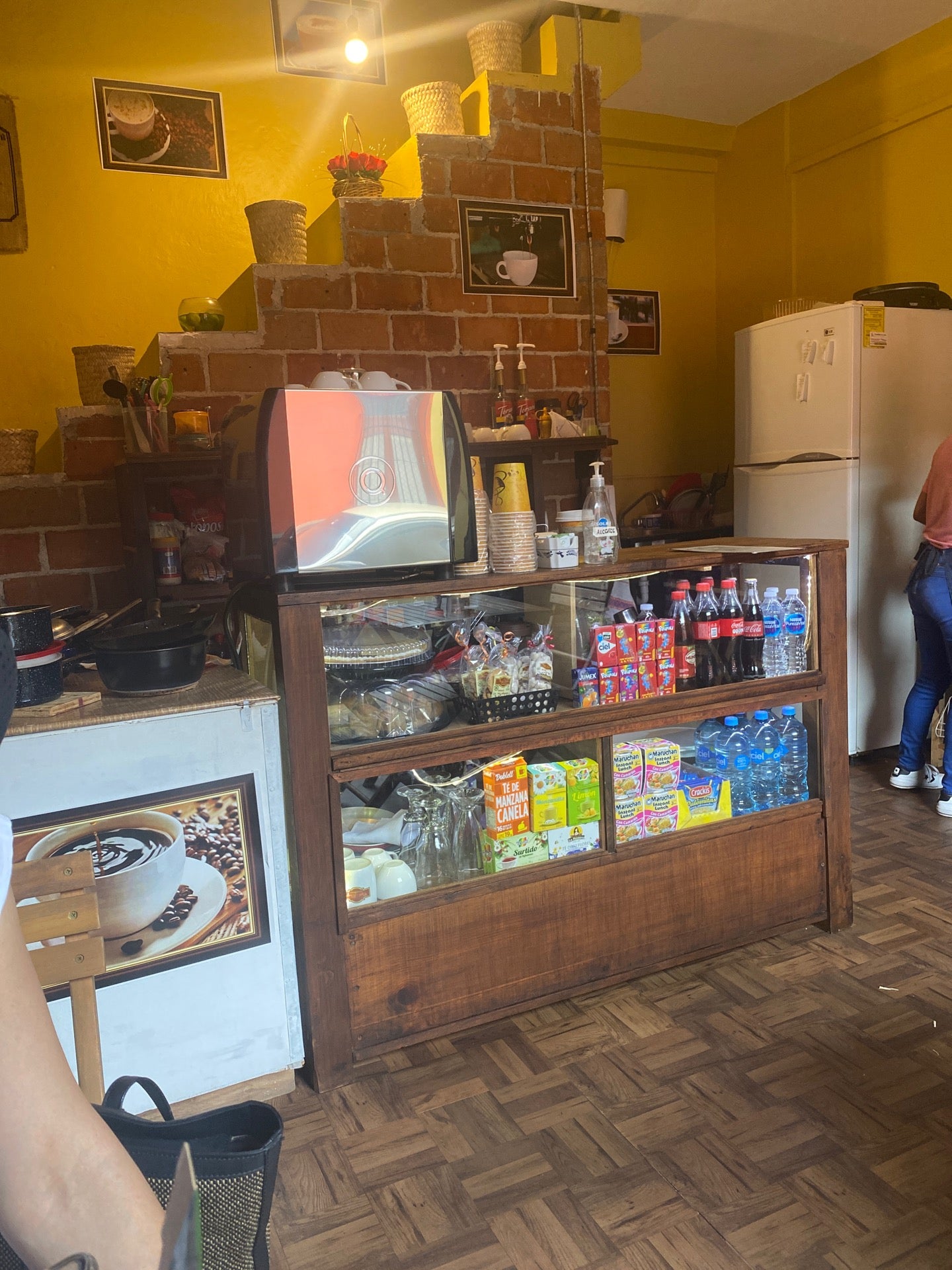 coffee-shop