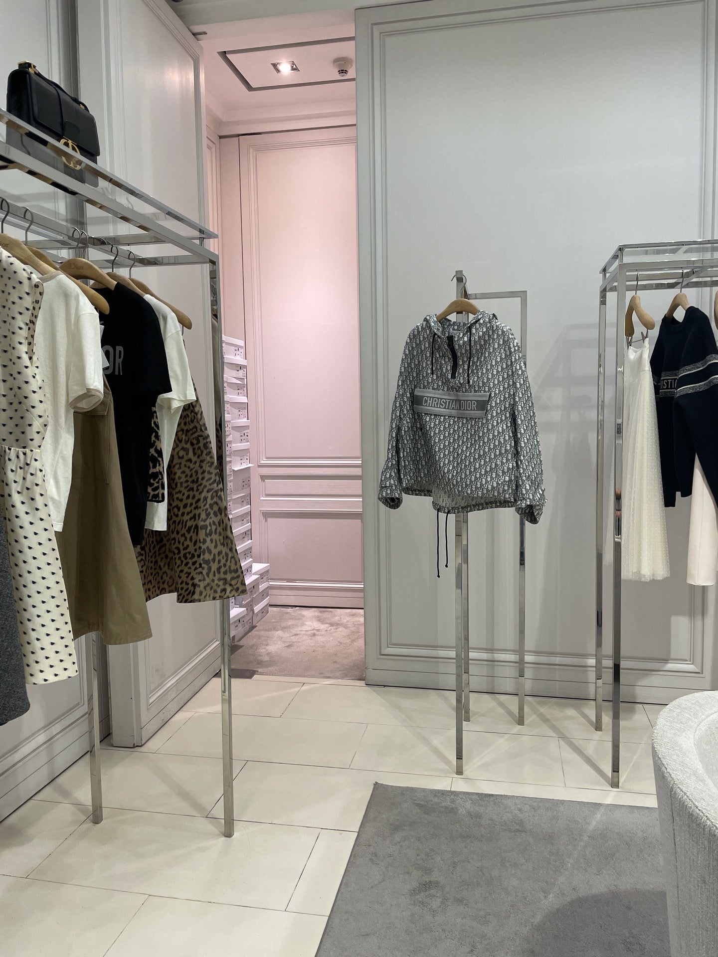 women-s-store