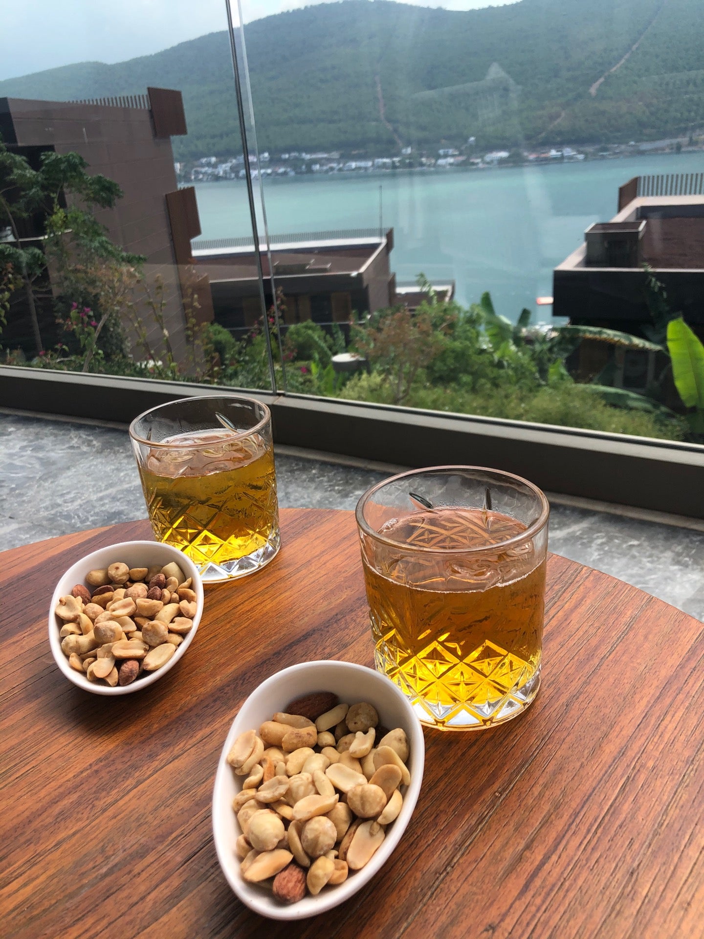 hotel-bar