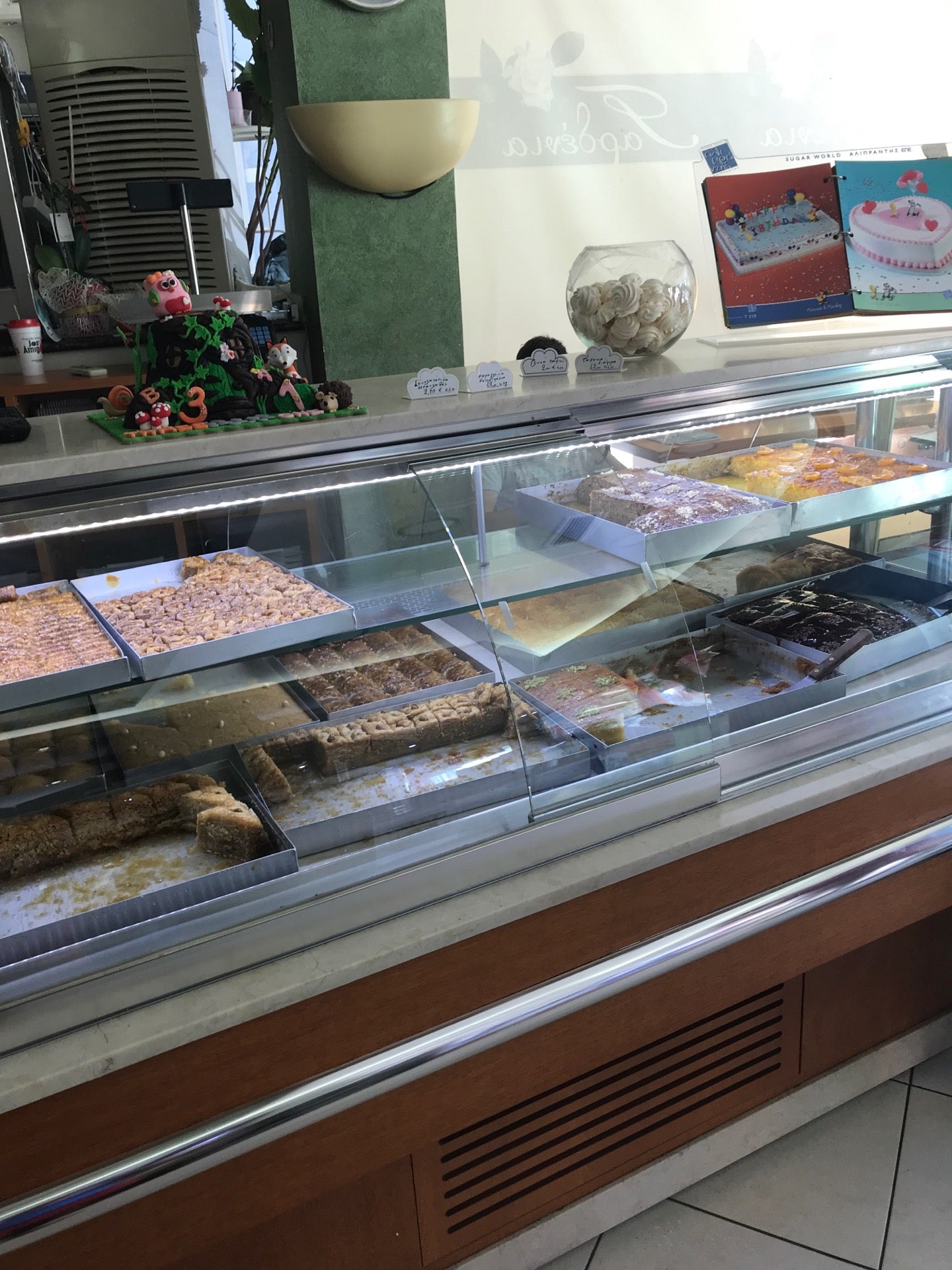 ice-cream-shop