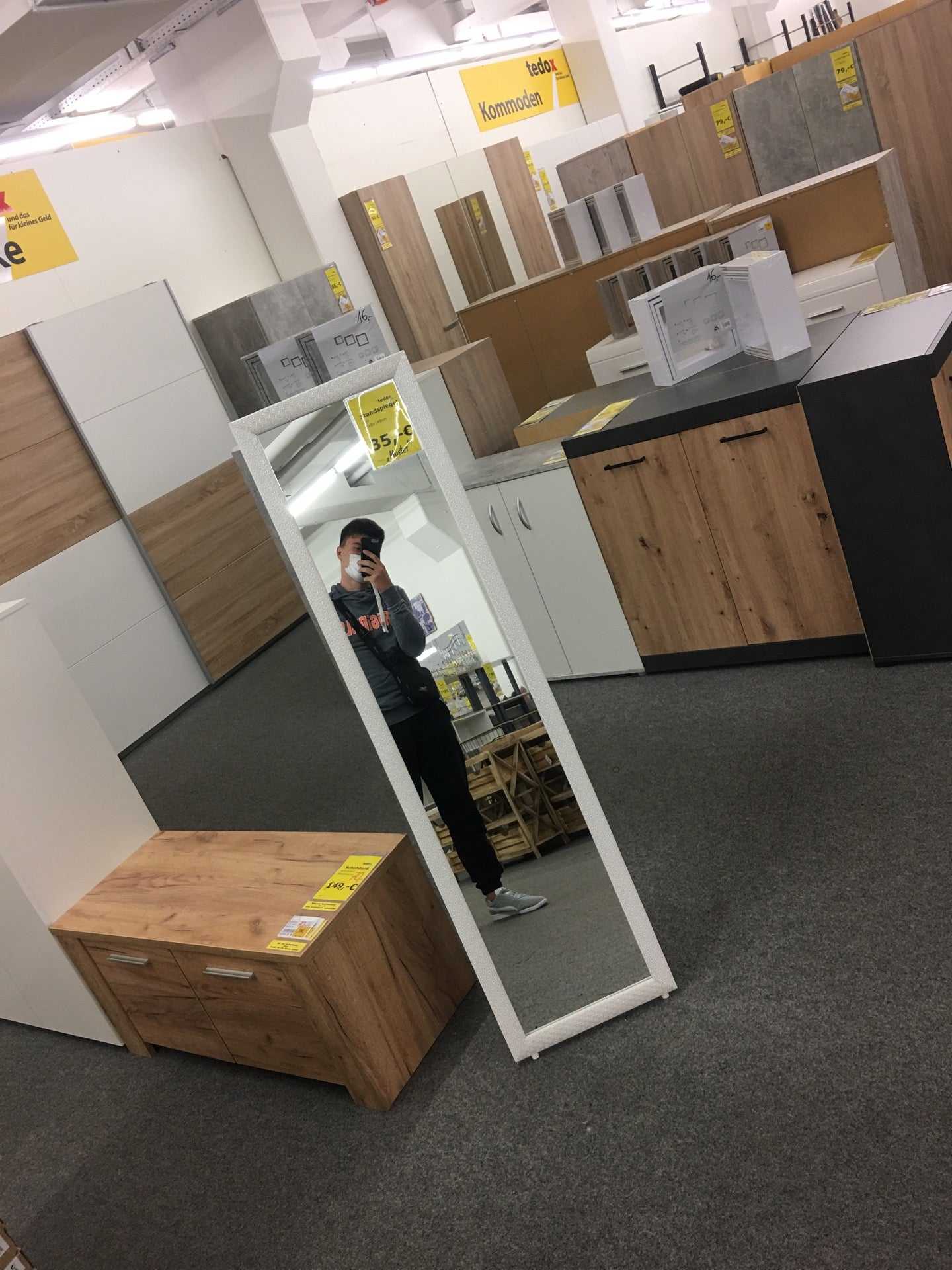 furniture-home-store