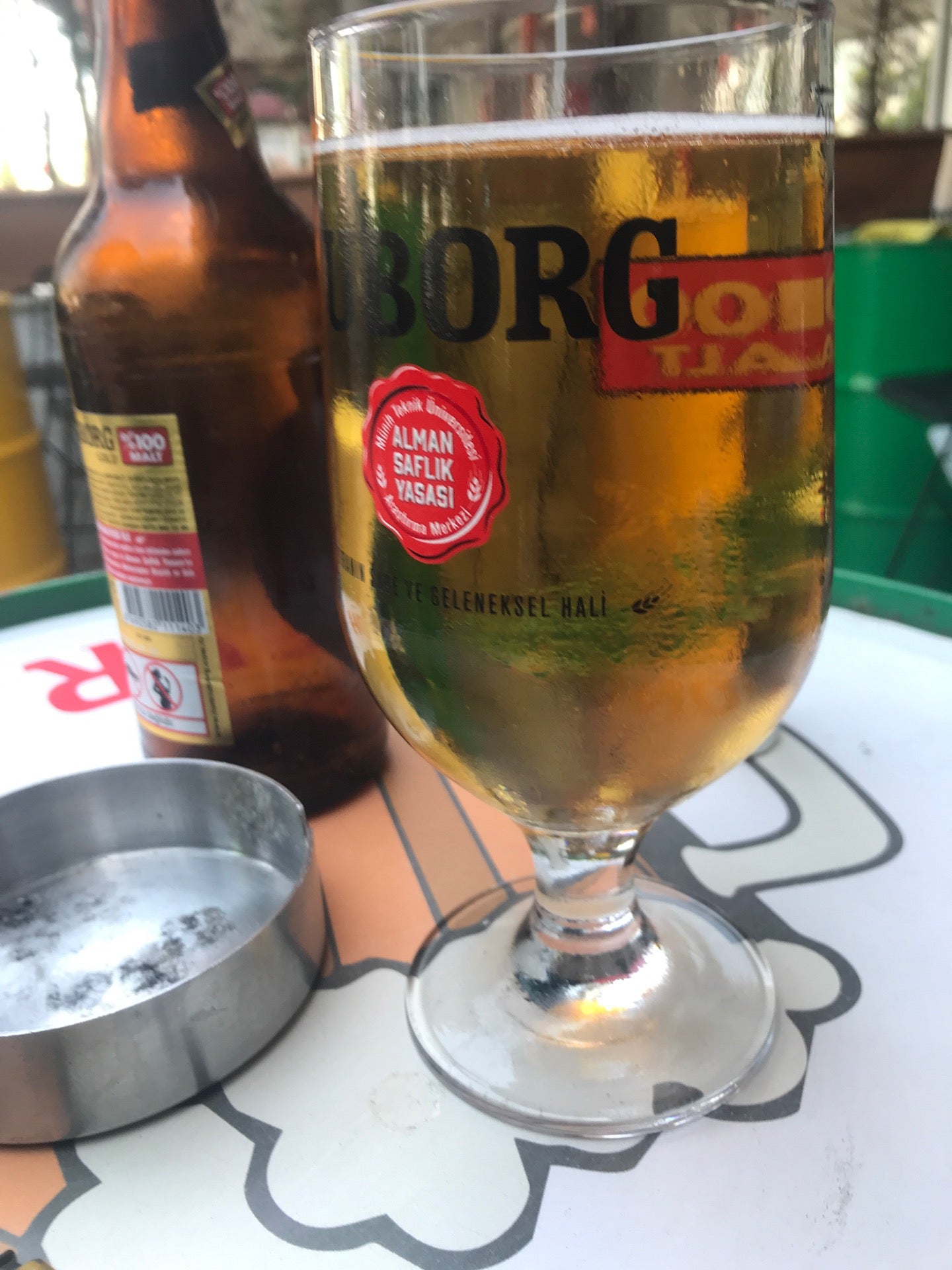 bar