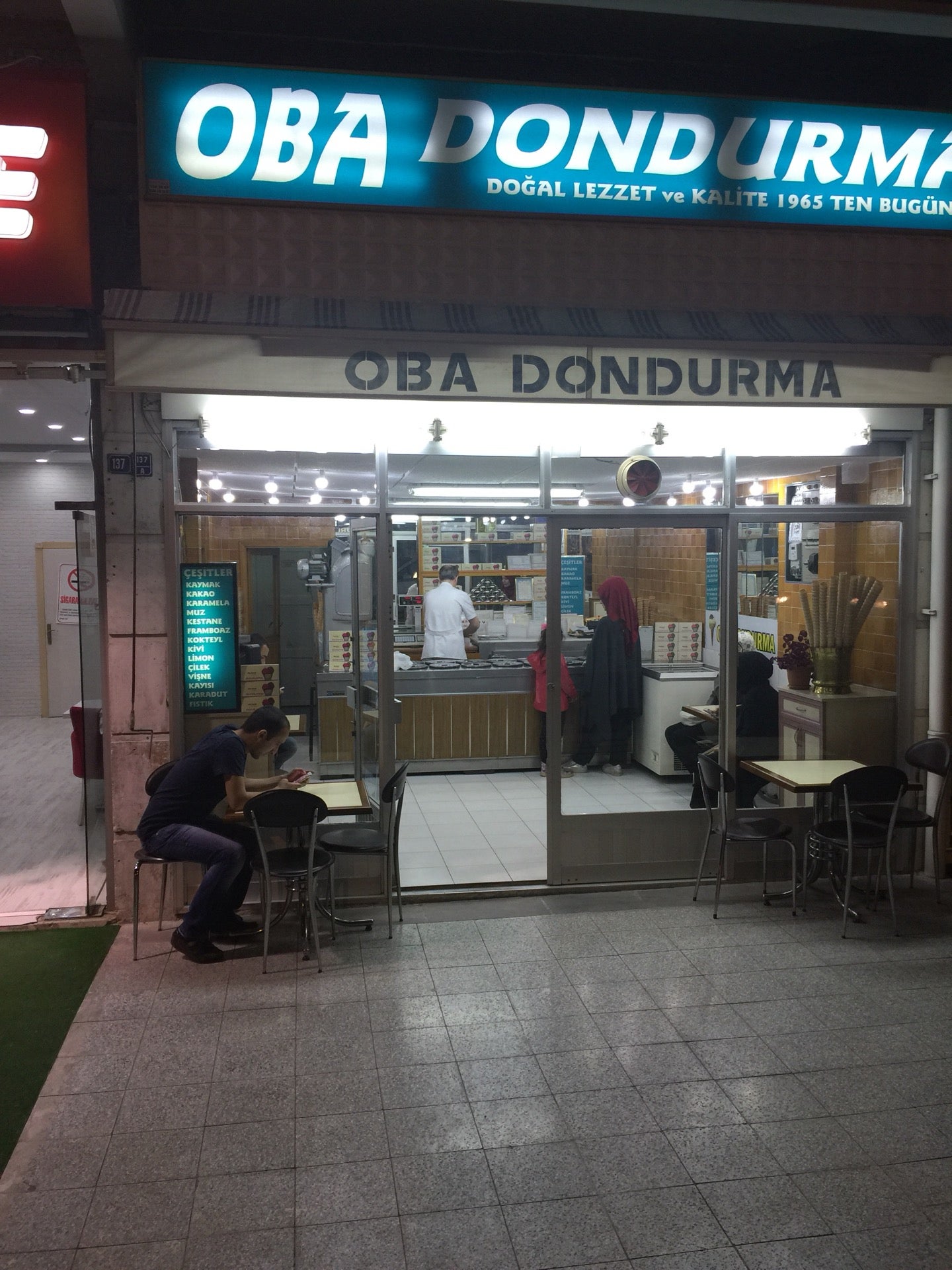 ice-cream-shop
