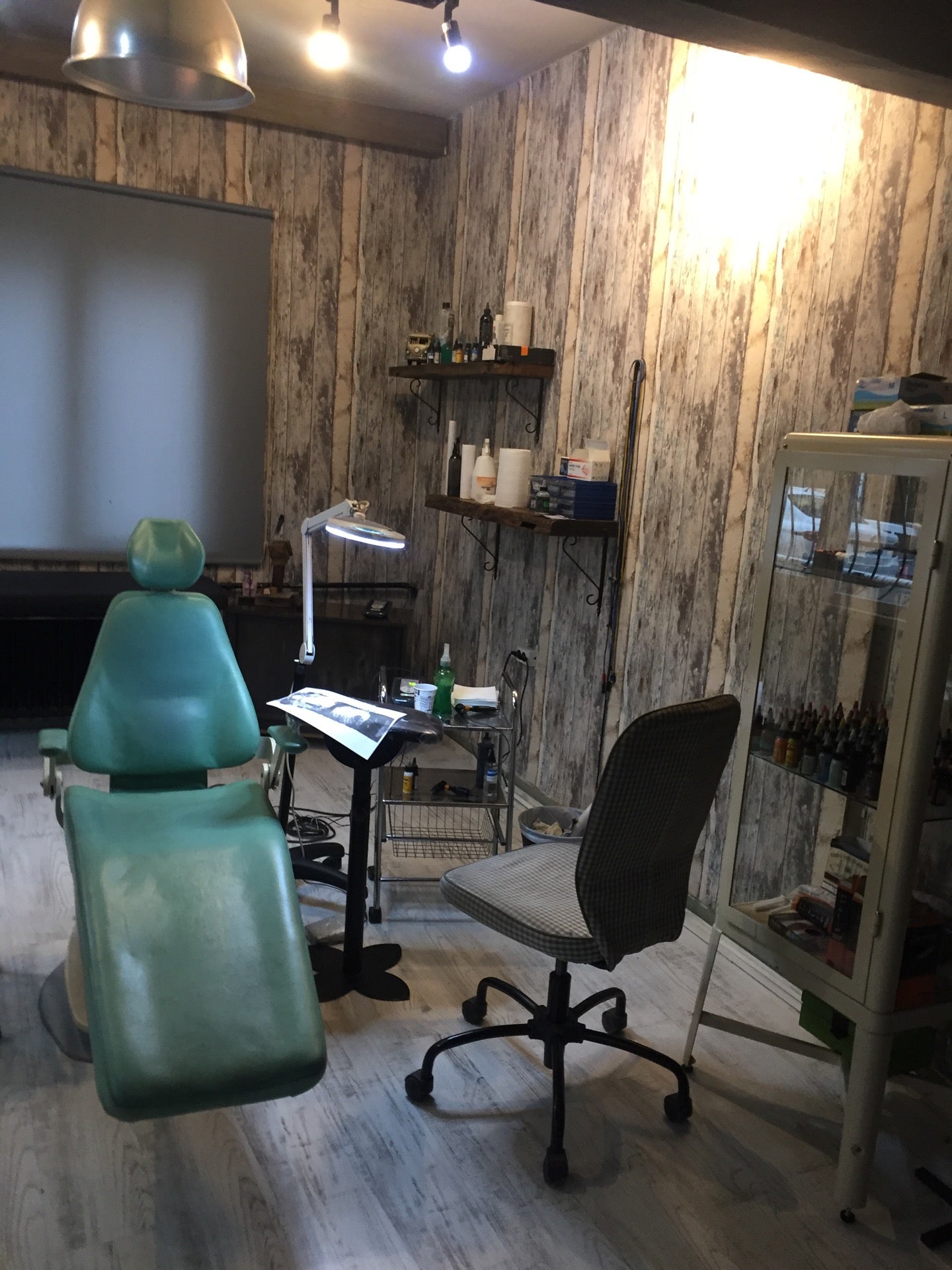 tattoo-parlor