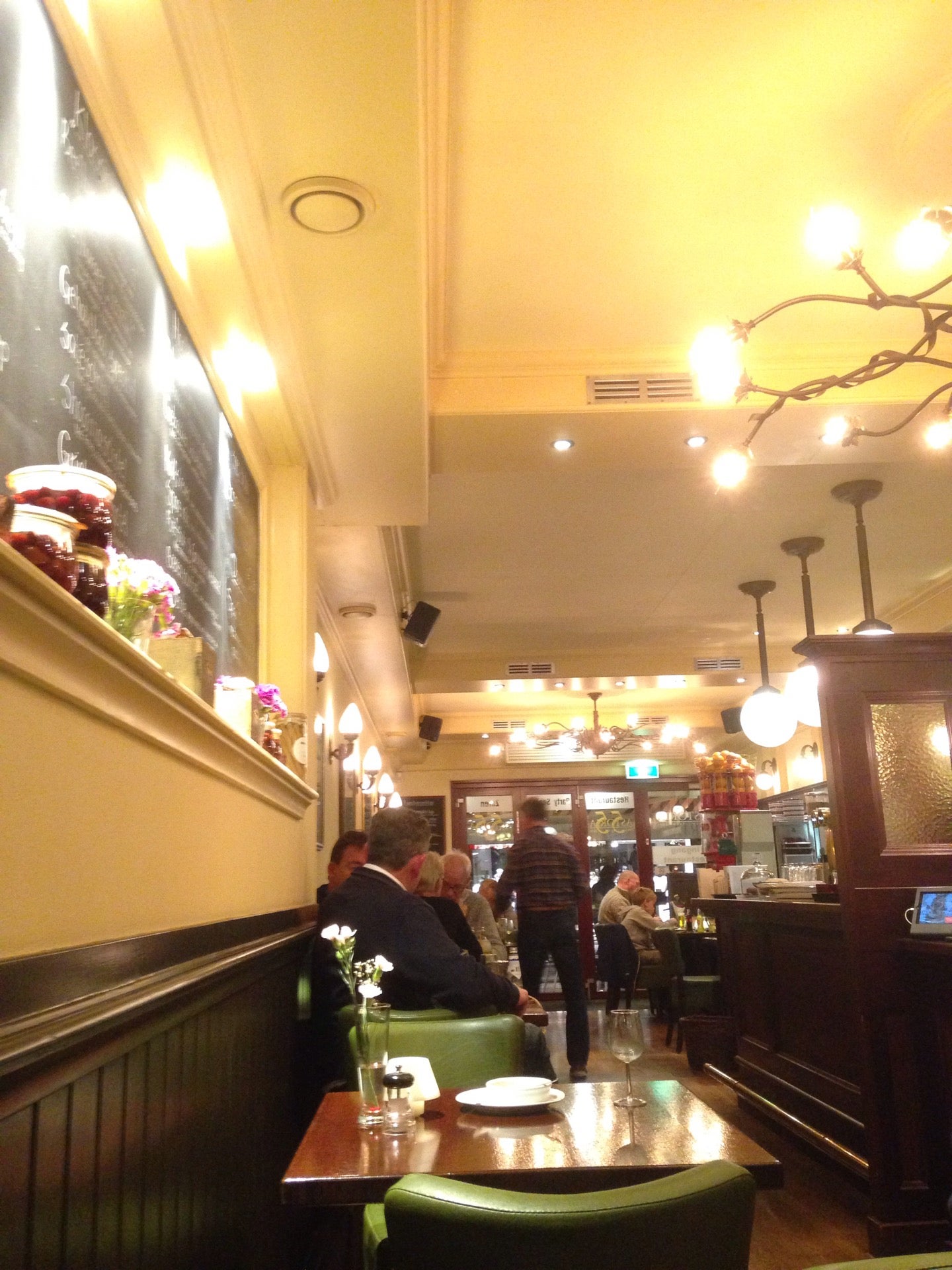 restaurant
