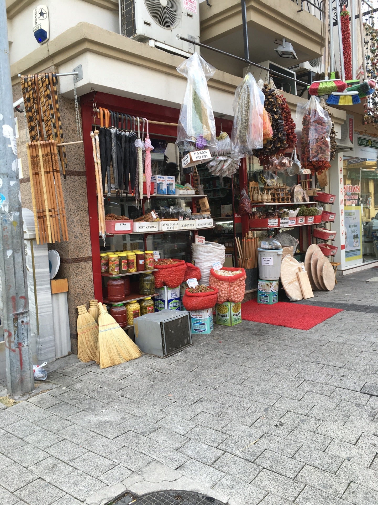 photo of Özen Baharat