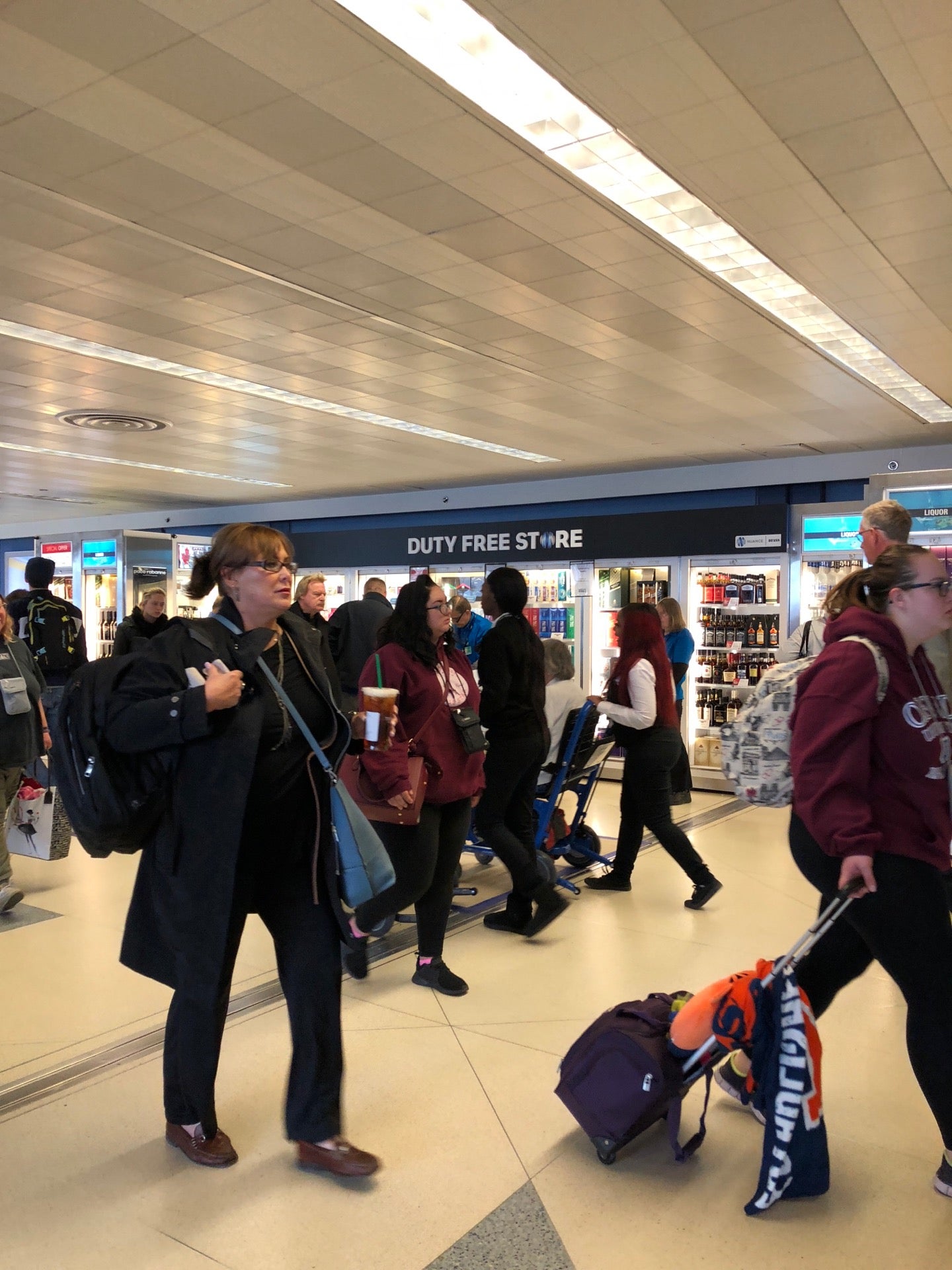 duty-free-shop
