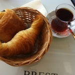 Léone Patisserie & Boulangerie